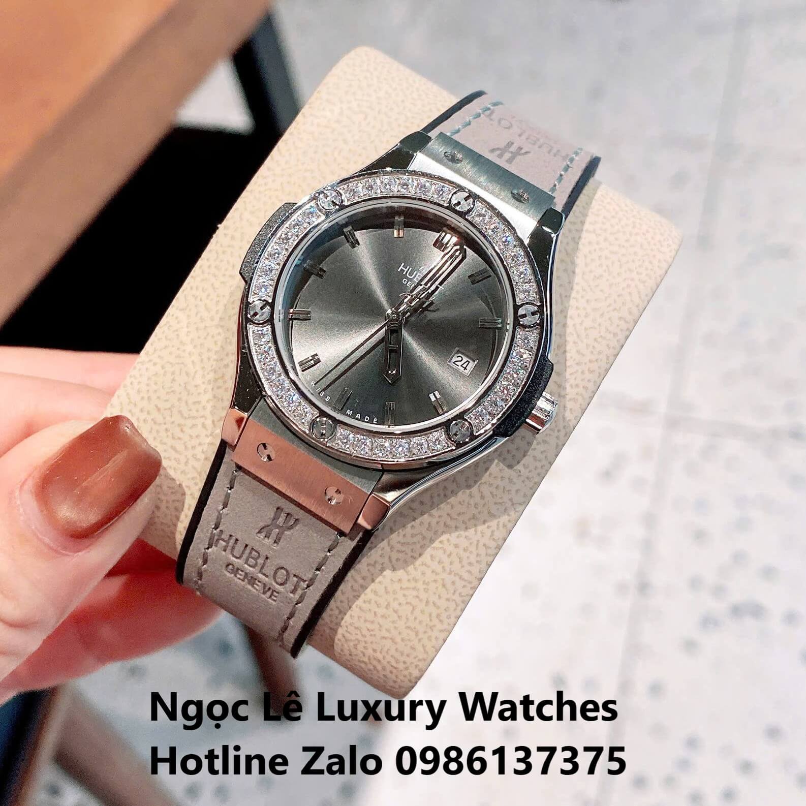 Đồng Hồ Cặp Hublot Classic Fusion Pin Màu Xám Đính Đá Vỏ Bạc Size 41mm - 34mm