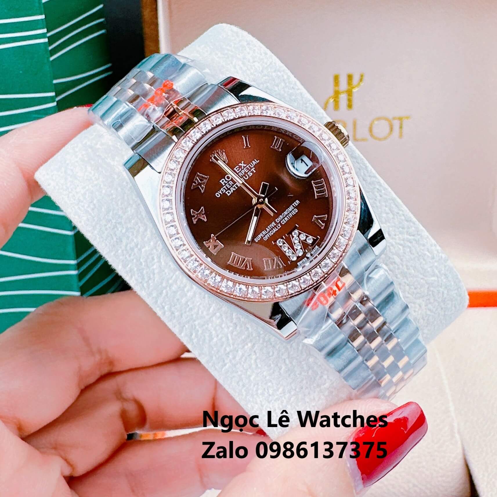 Đồng Hồ Cặp Rolex Datejust Máy Pin Demi Rose Mặt Nâu Viền Đá Size 36mm - 31mm