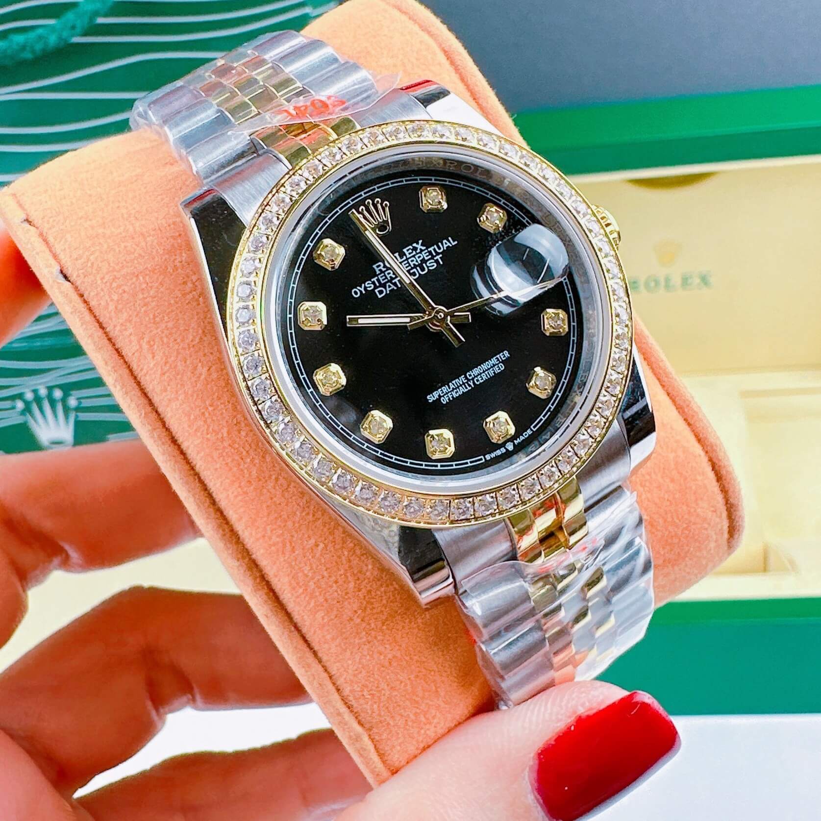 Đồng Hồ Cặp Rolex Datejust Máy Pin Demi Vàng Mặt Đen Viền Đá Size 36mm - 31mm