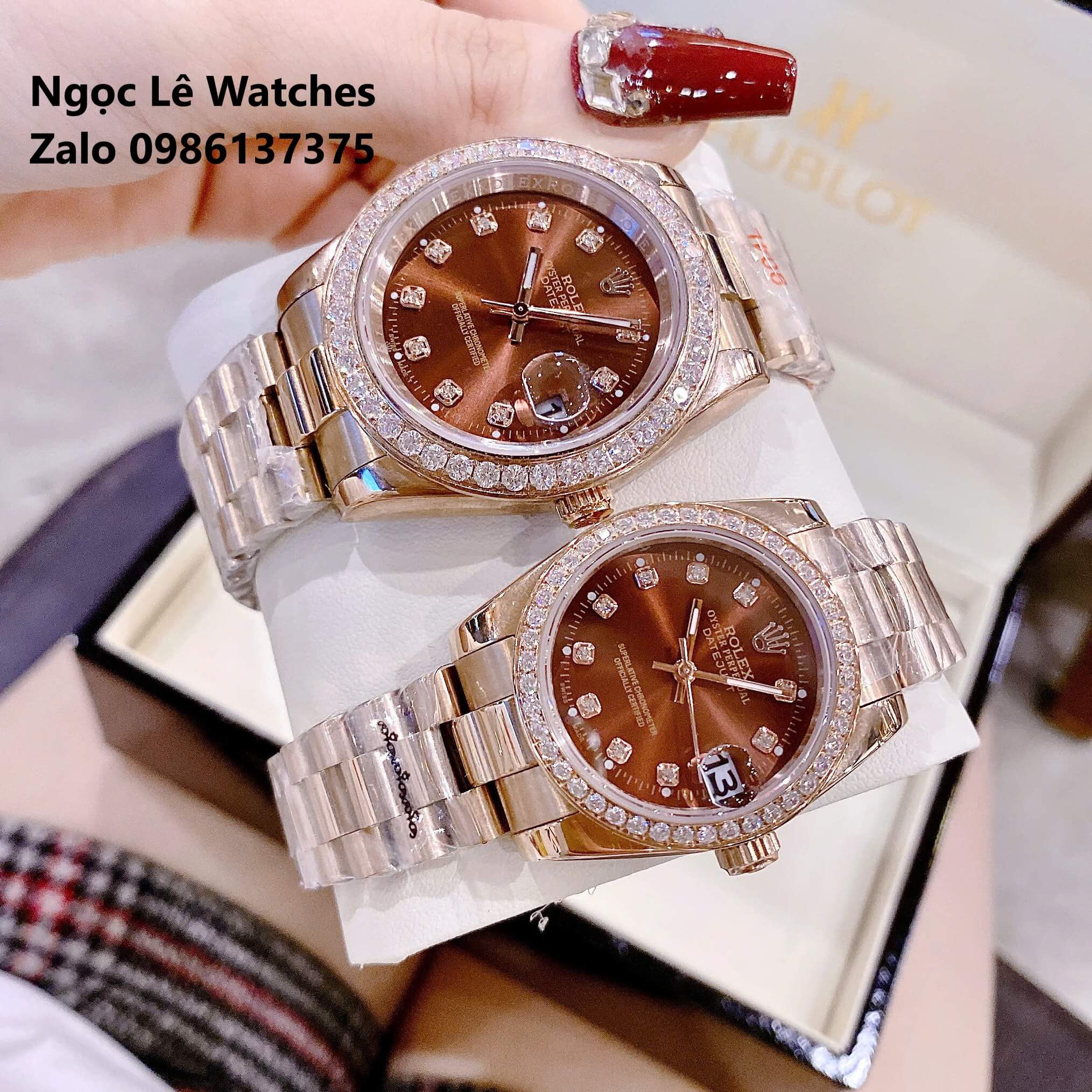 Đồng Hồ Cặp Rolex Datejust Máy Pin Nam Nữ Màu Rose Mặt Nâu Viền Đá Size 41mm - 31mm
