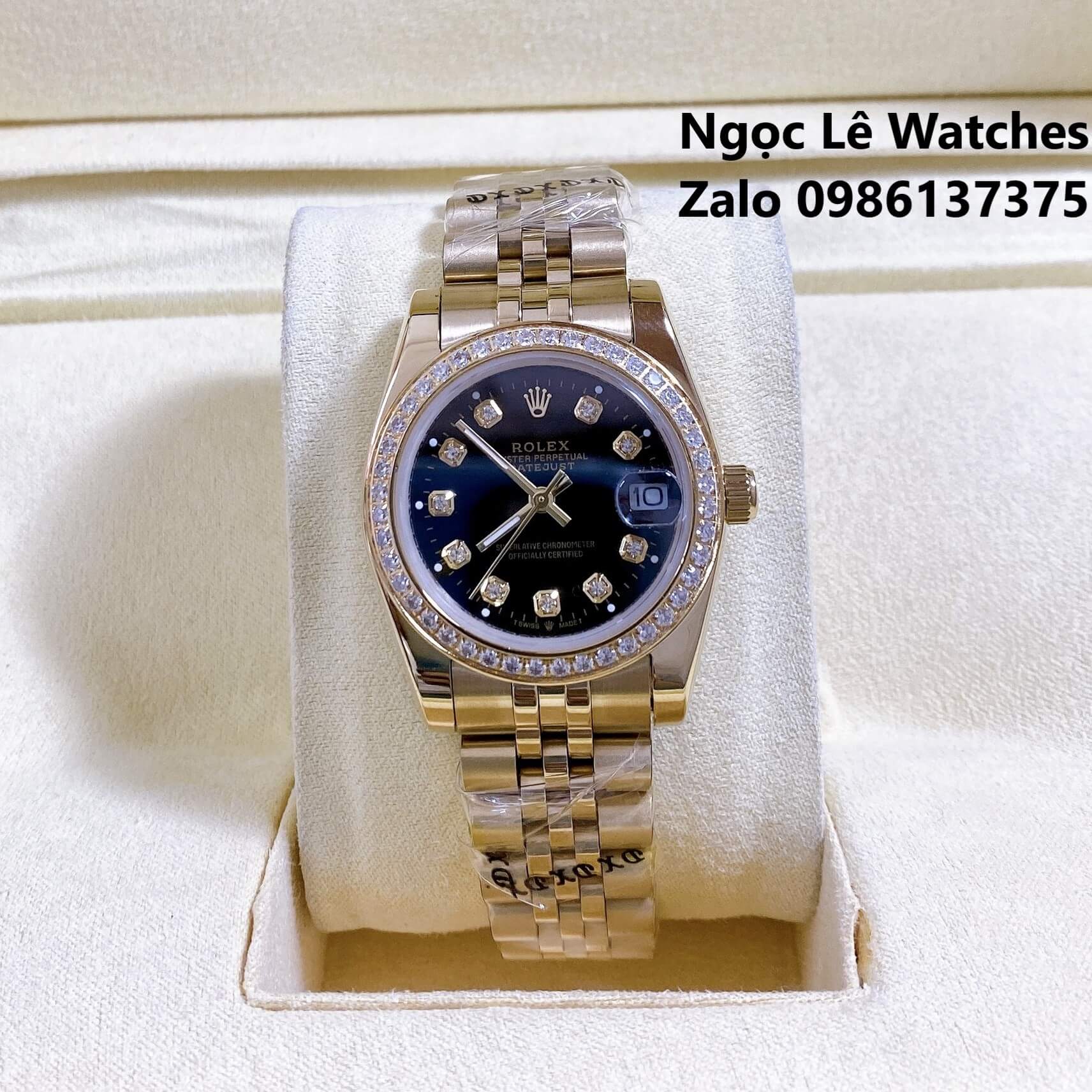 Đồng Hồ Cặp Rolex Datejust Pin Màu Vàng Mặt Đen Viền Đá Size 36mm - 31mm