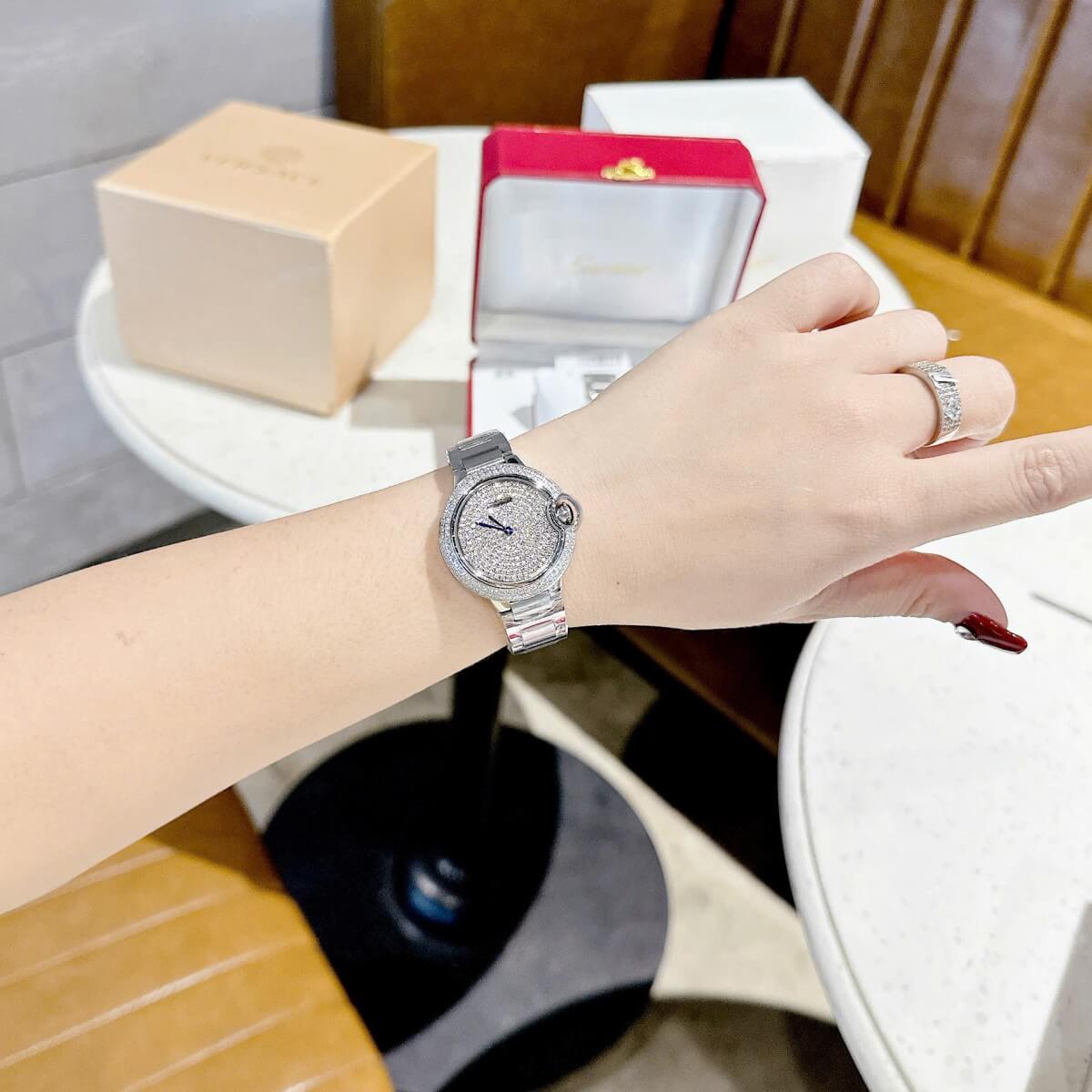 Đồng hồ Cartier Ballon Bleu nữ dây thép silver, mặt đồng hồ đính đá sáng size 32mm - Quartz Thụy Sĩ