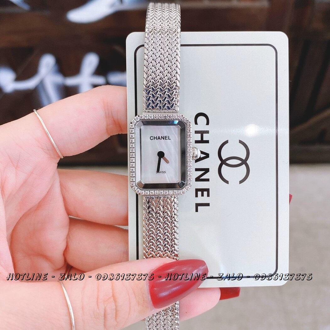 Đồng Hồ Nữ Chanel Boy Friend Diamond Mặt Trắng 20x28mm