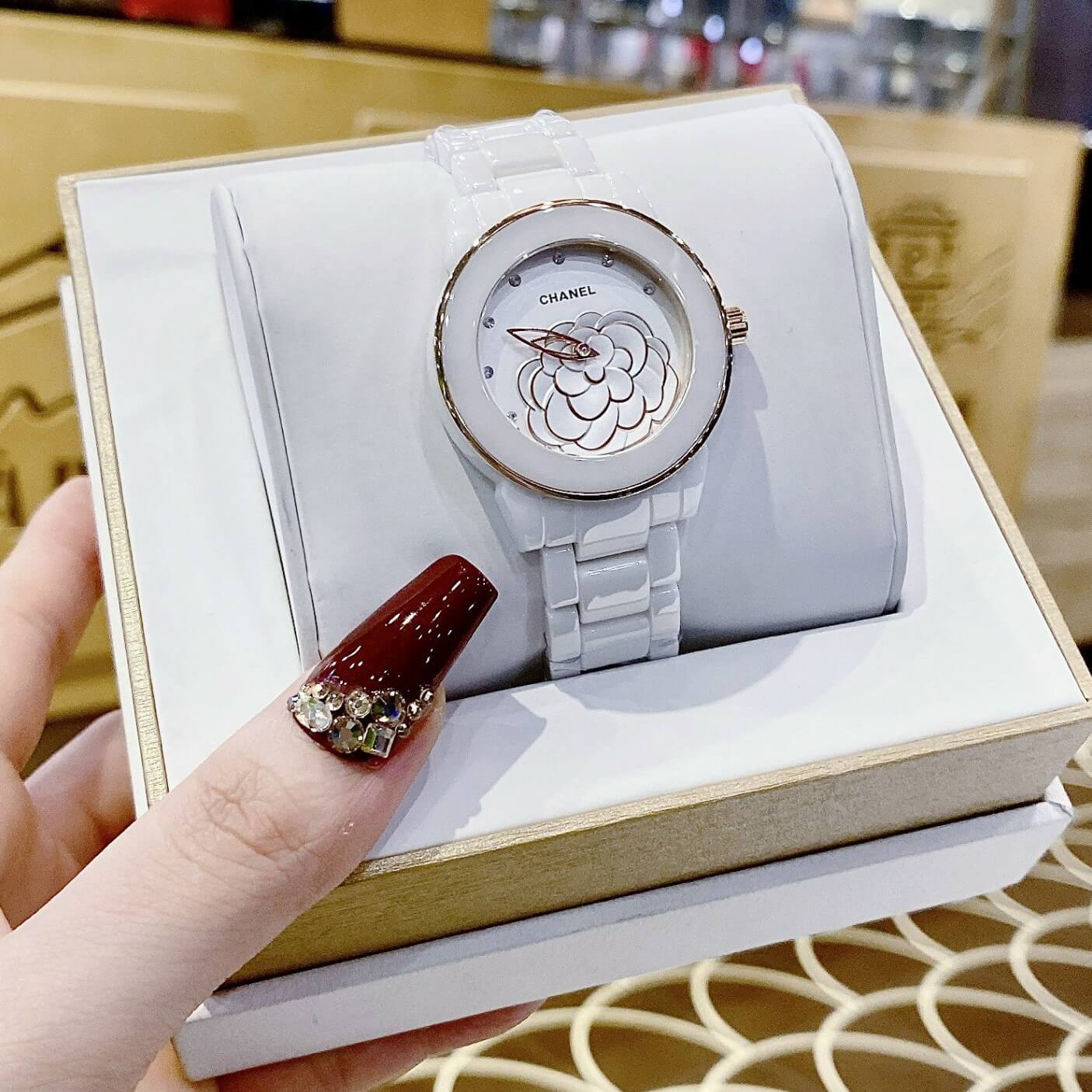Đồng Hồ Nữ Chanel J12 Dây Đá Ceramic Trắng Mặt Hoa 3D Viền Rose Size 33mm