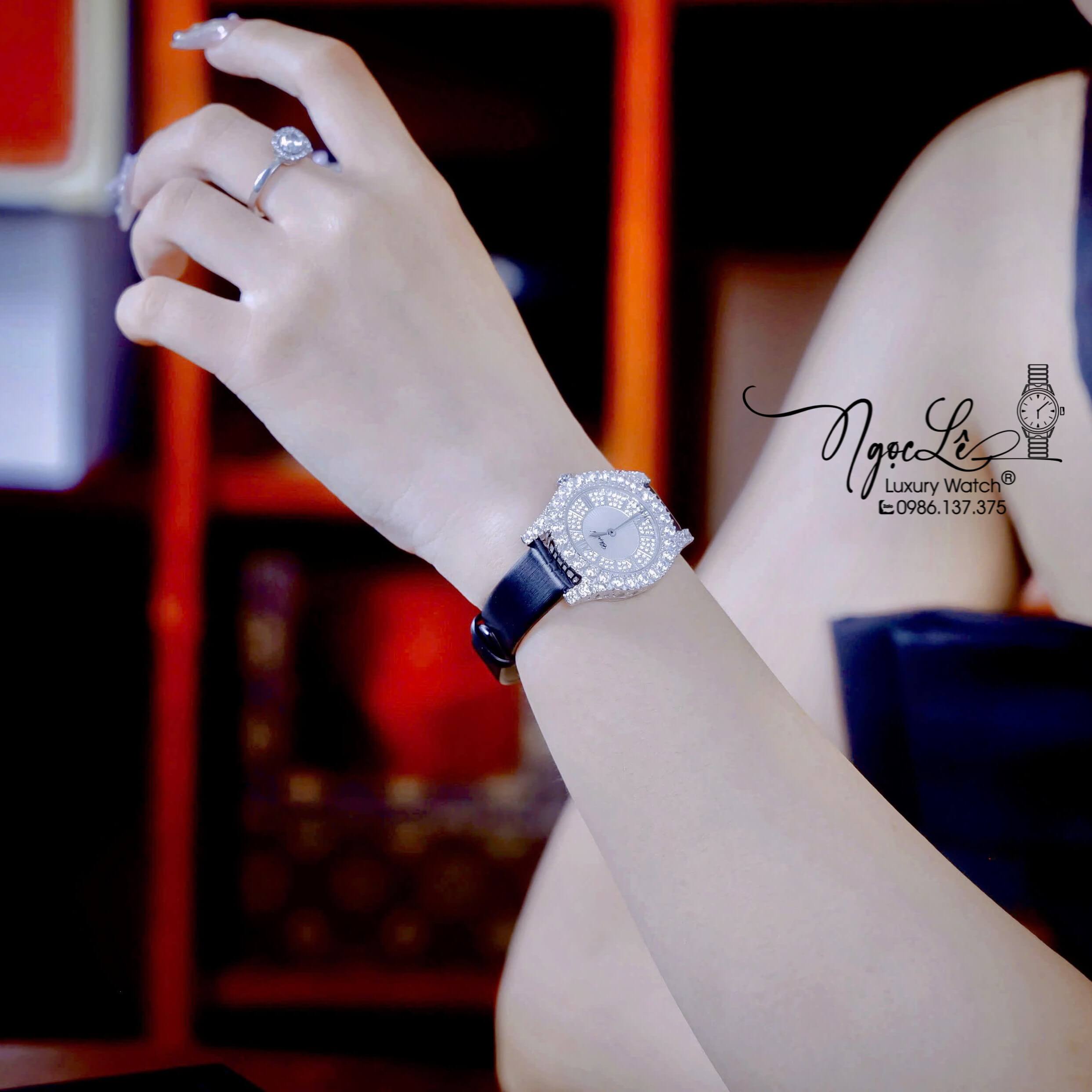 Đồng Hồ Chopard Nữ Dây Da Lụa Màu Đen Vỏ Màu Bạc Đính Đá Size 31mm
