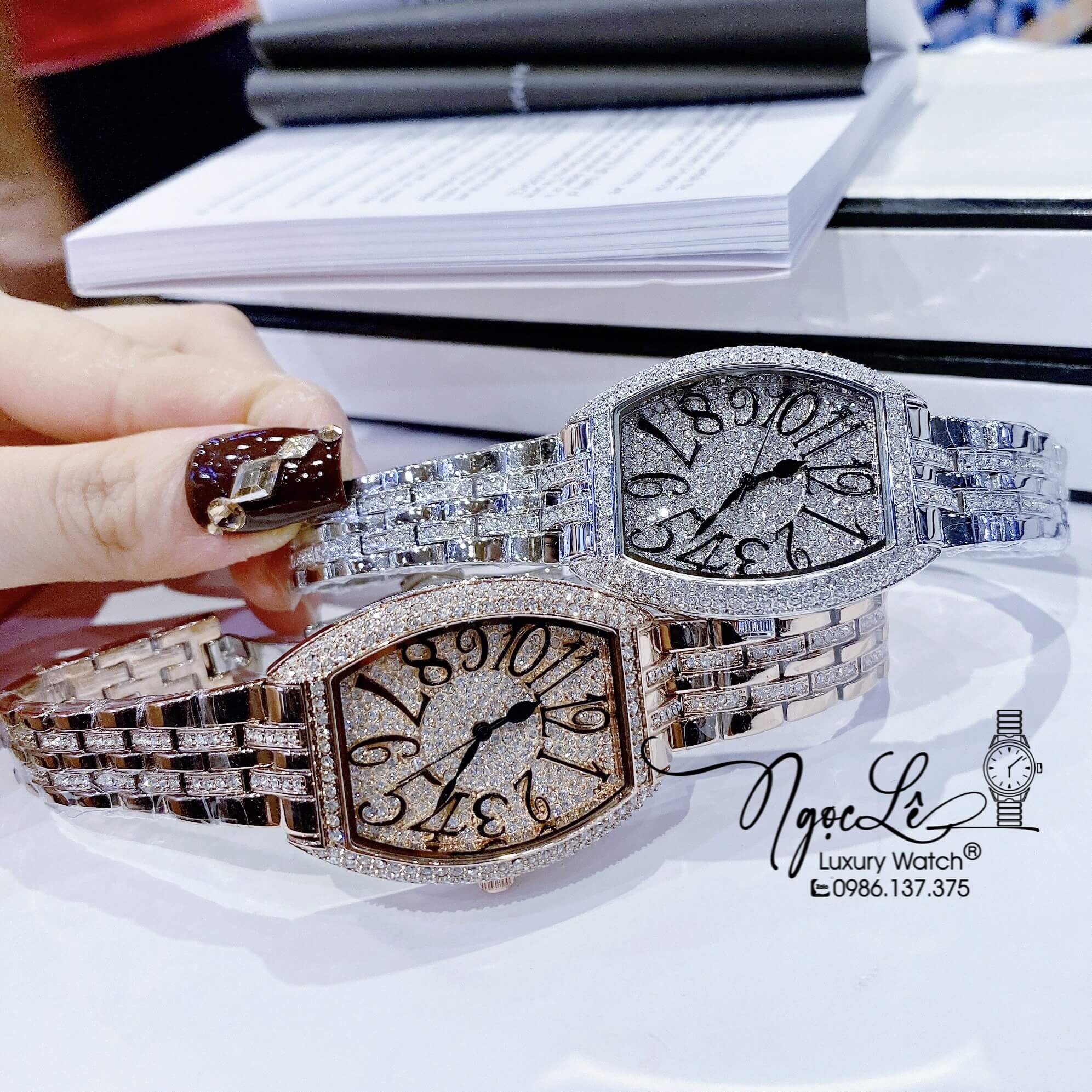 Đồng Hồ Chopard Nữ Dây Kim Loại Rose Gold Mặt Chữ Nhật Đính Đá Size 34mm Siêu Cấp