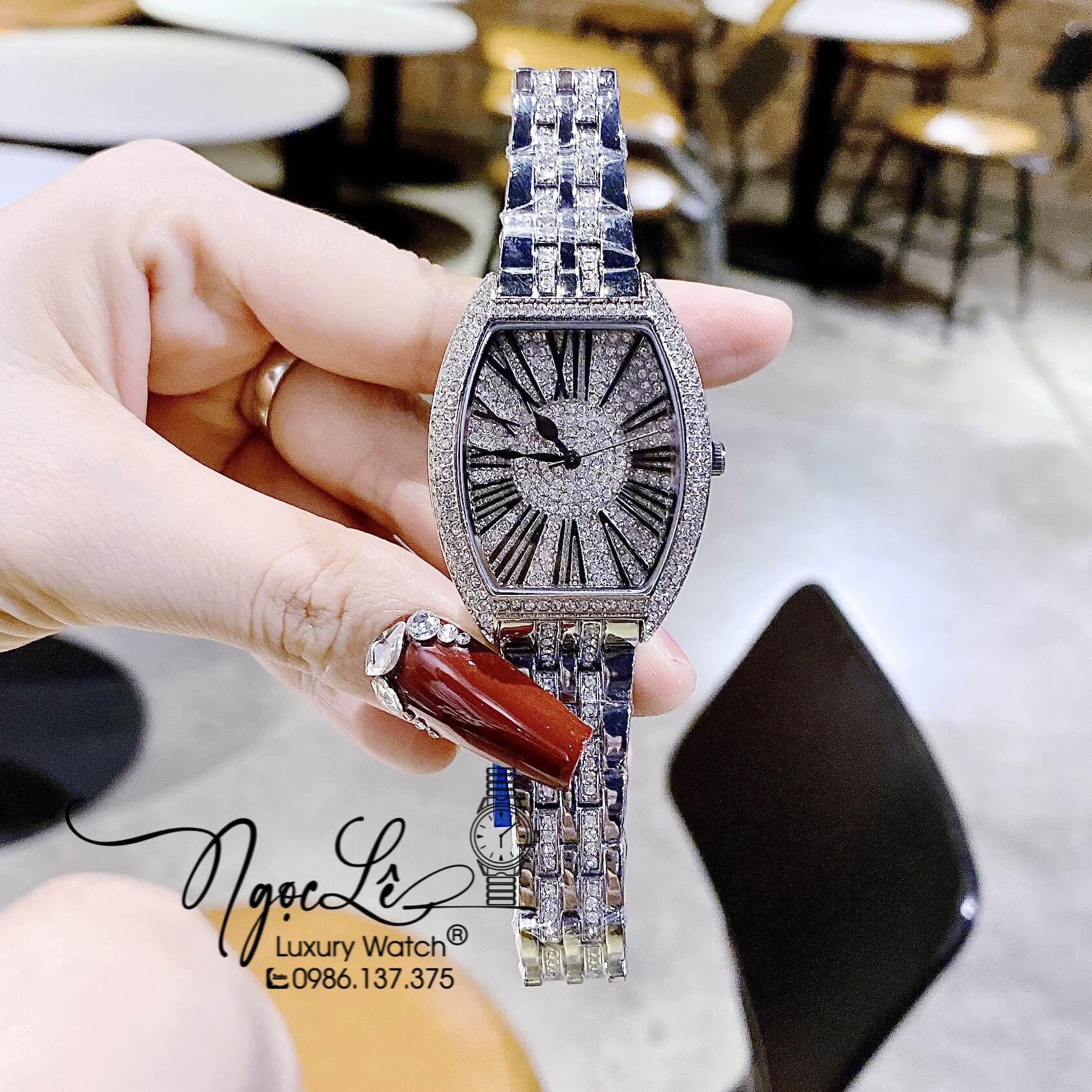 Đồng Hồ Chopard Nữ Dây Kim Loại Silver Mặt Chữ Nhật Đính Đá Size 34mm Siêu Cấp