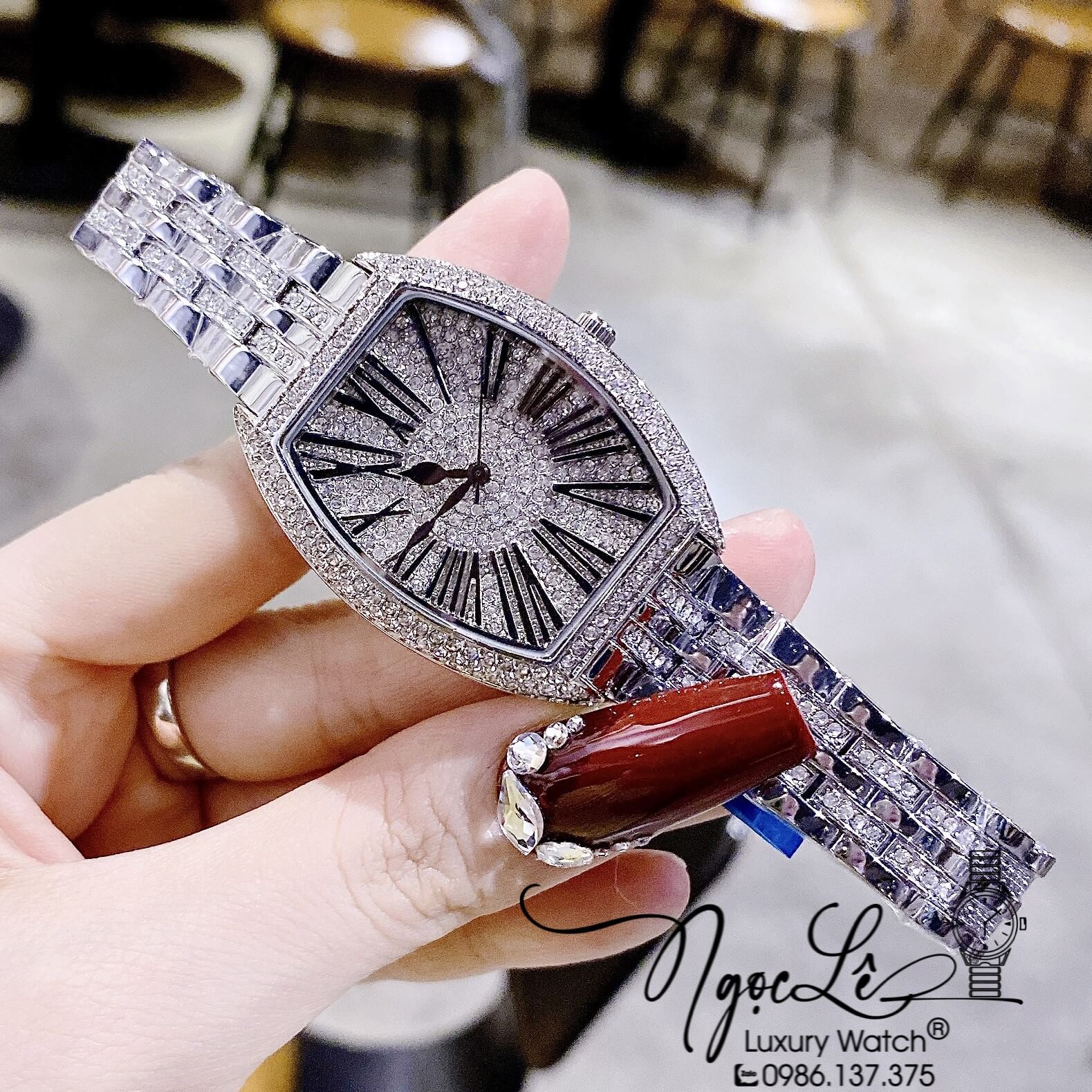 Đồng Hồ Chopard Nữ Dây Kim Loại Silver Mặt Chữ Nhật Đính Đá Size 34mm Siêu Cấp