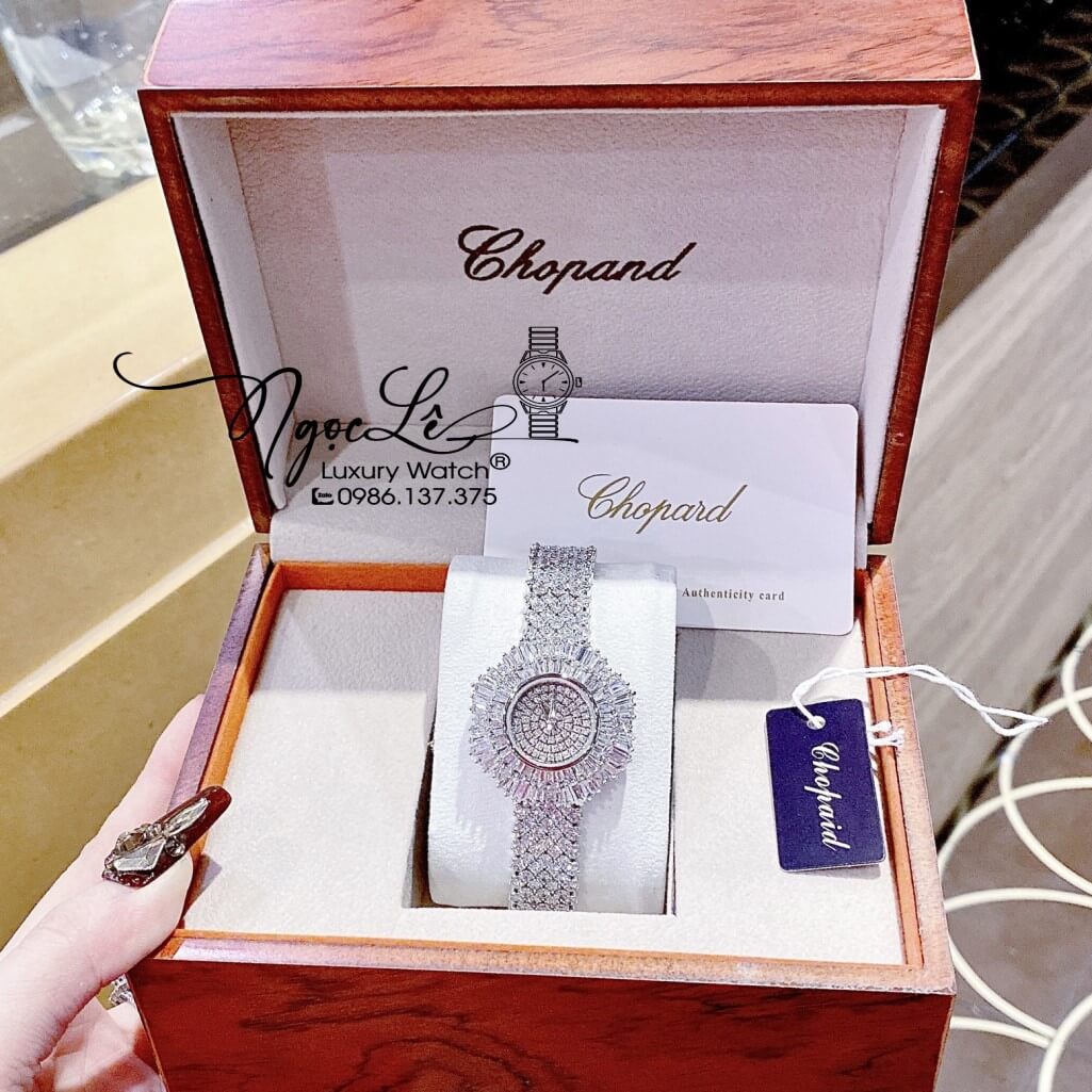 Đồng Hồ Chopard Nữ Dây Thép Màu Silver Đính Đá 34mm