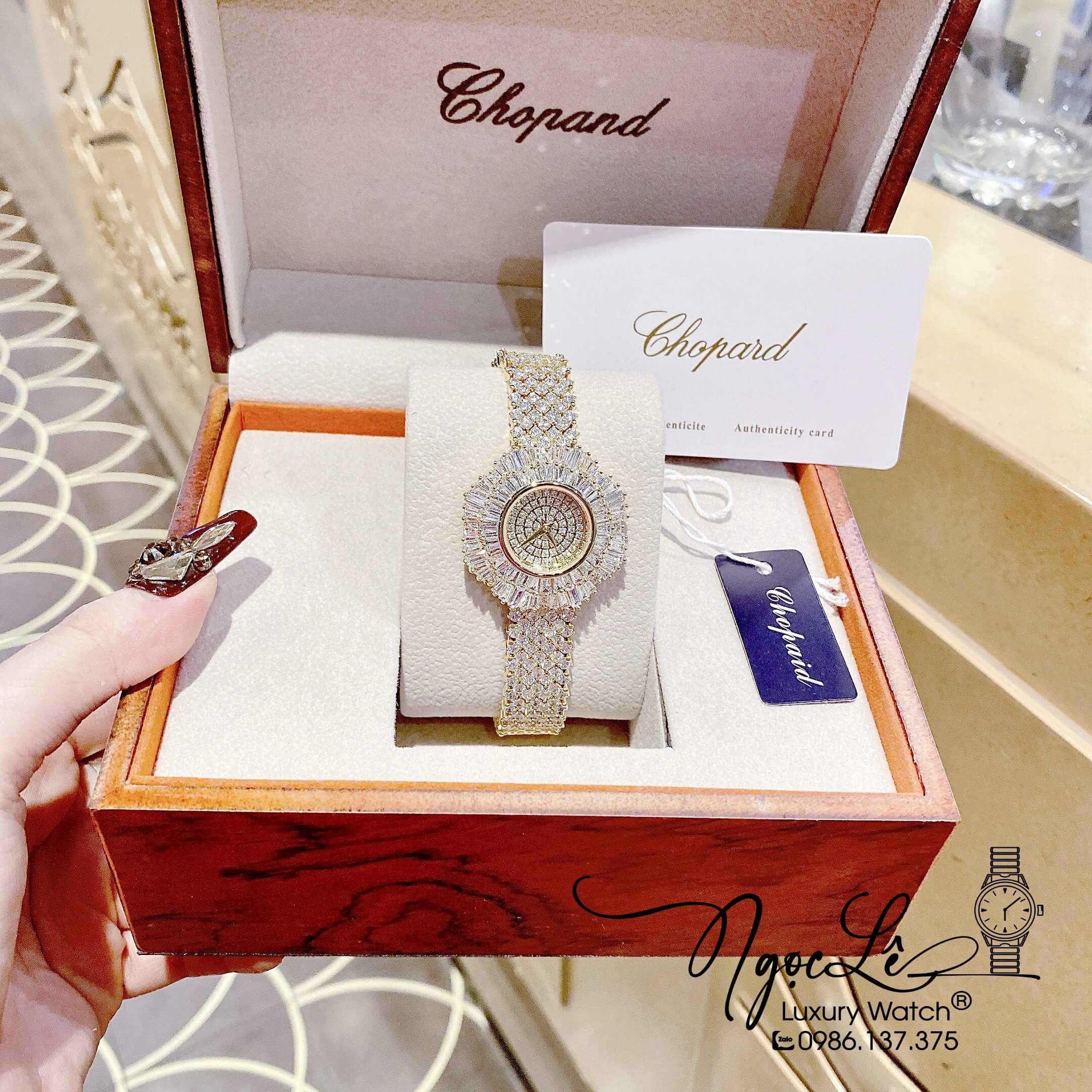 Đồng Hồ Chopard Nữ Dây Thép Màu Vàng Đính Đá 34mm