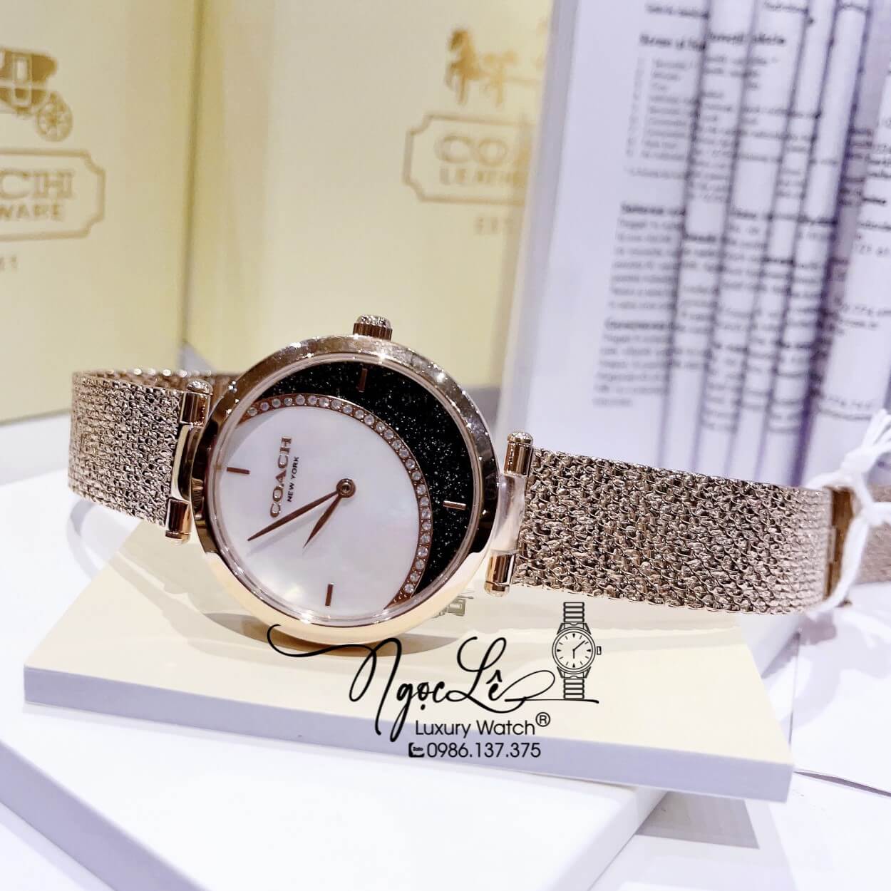 Đồng Hồ Nữ Hiệu Coach Dây Mesh Rose Mặt Trăng Sao Size 36mm