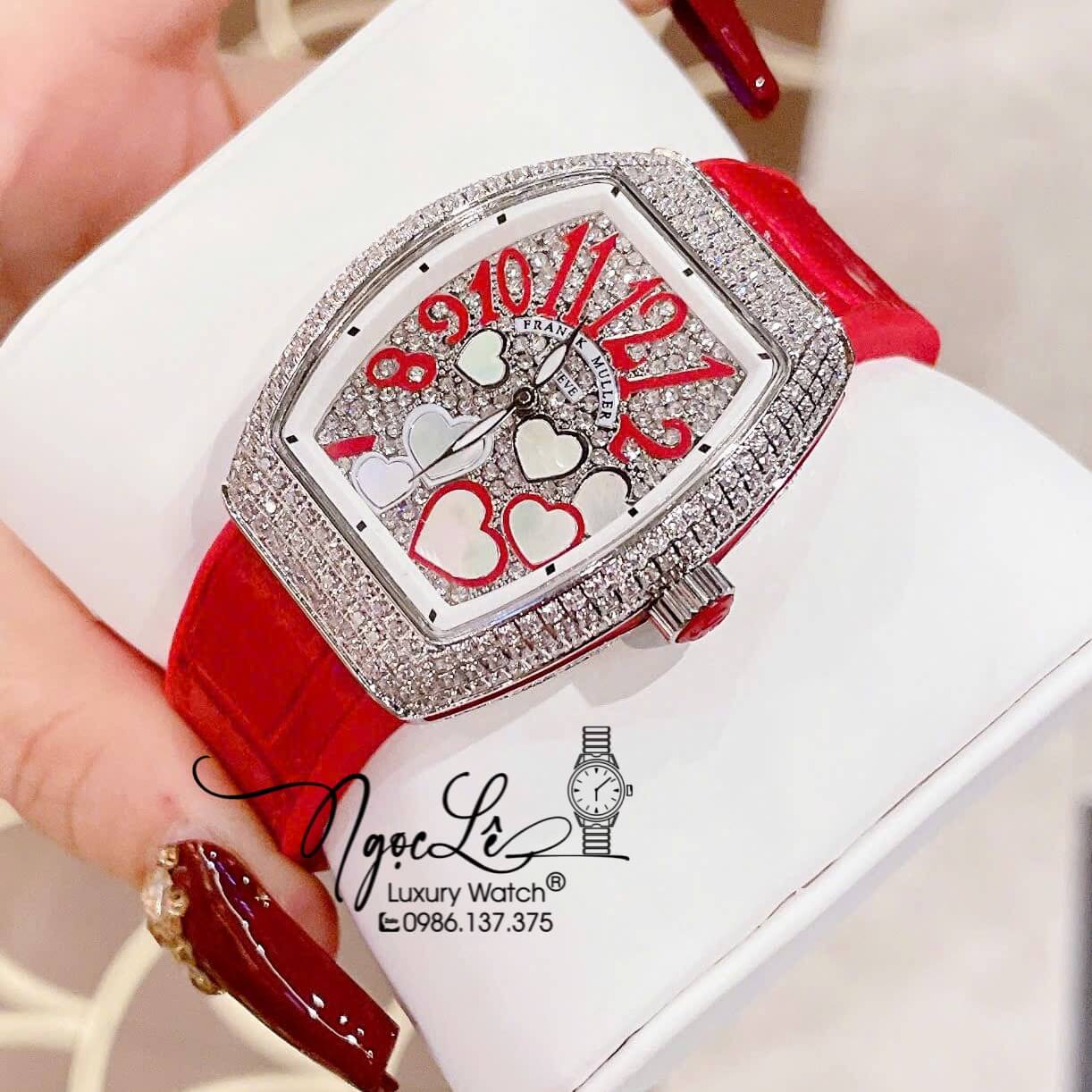 Đồng Hồ Franck Muller Nữ Dây Cao Su Bọc Da Màu Đỏ Đính Đá Mix Trái Tim Size 33mm