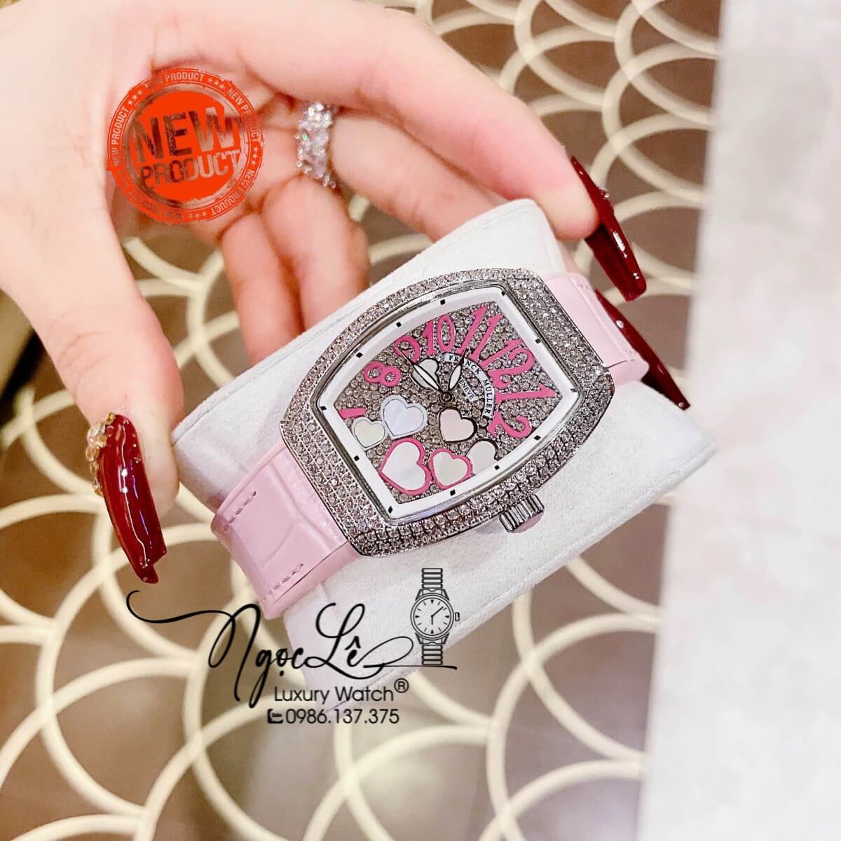 Đồng Hồ Franck Muller Nữ Dây Cao Su Bọc Da Màu Hồng Đính Đá Mix Trái Tim Size 33mm
