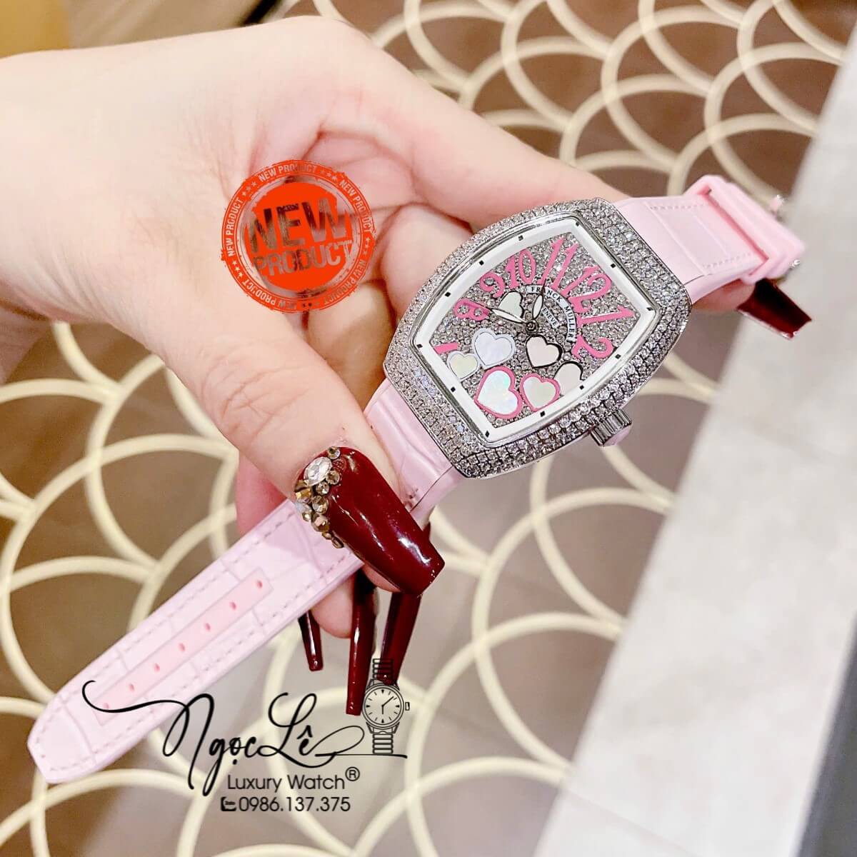 Đồng Hồ Franck Muller Nữ Dây Cao Su Bọc Da Màu Hồng Đính Đá Mix Trái Tim Size 33mm