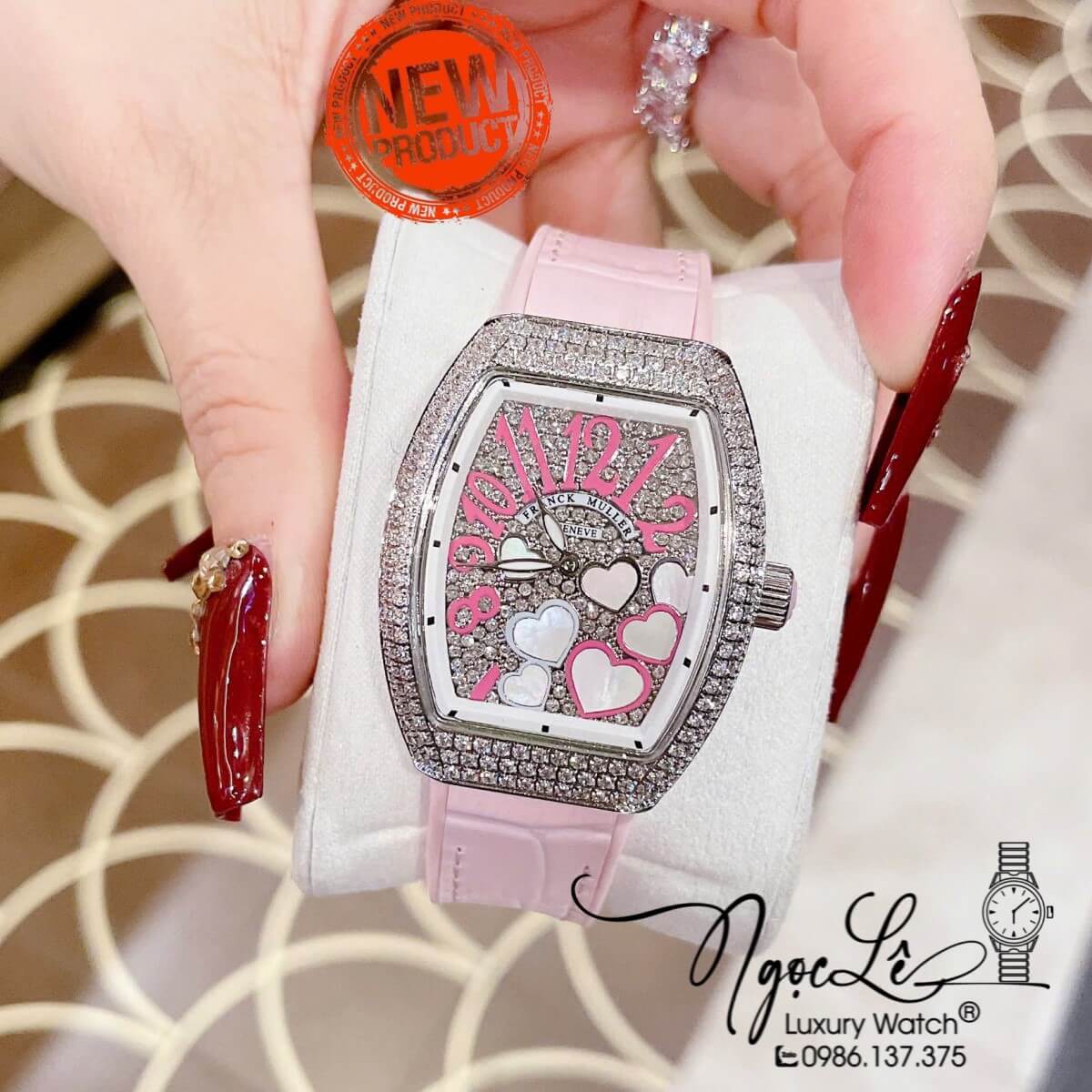 Đồng Hồ Franck Muller Nữ Dây Cao Su Bọc Da Màu Hồng Đính Đá Mix Trái Tim Size 33mm