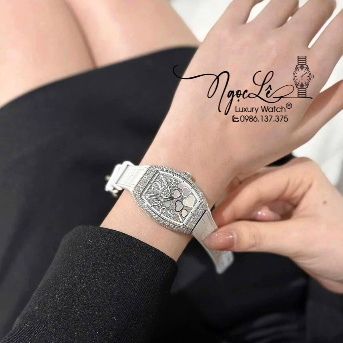 Đồng Hồ Franck Muller Nữ Dây Cao Su Bọc Da Màu Trắng Đính Đá Mix Trái Tim Size 33mm