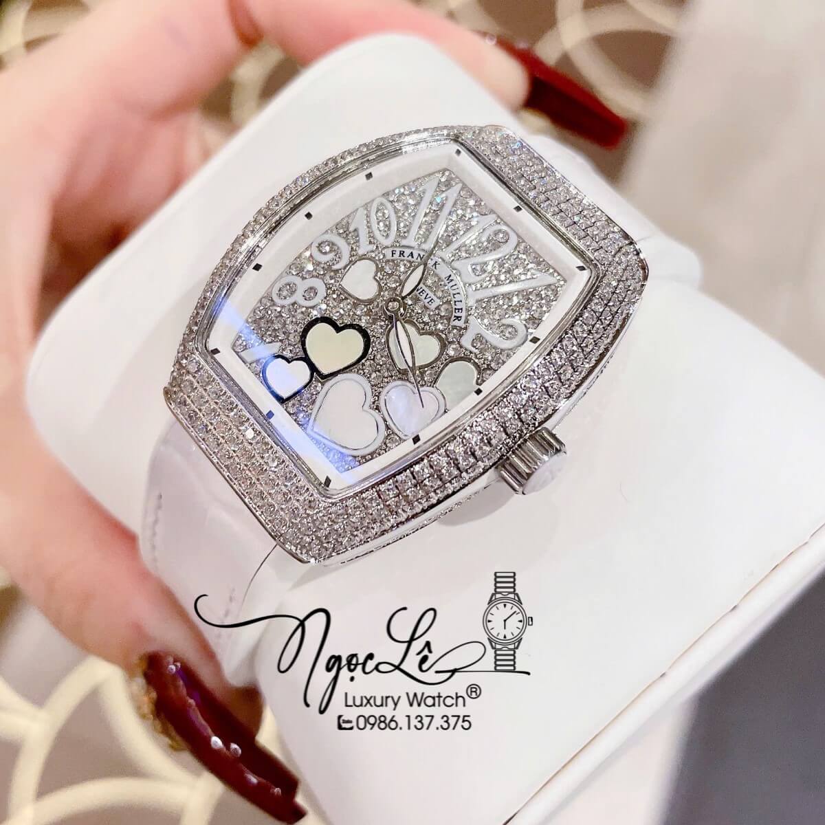 Đồng Hồ Franck Muller Nữ Dây Cao Su Bọc Da Màu Trắng Đính Đá Mix Trái Tim Size 33mm