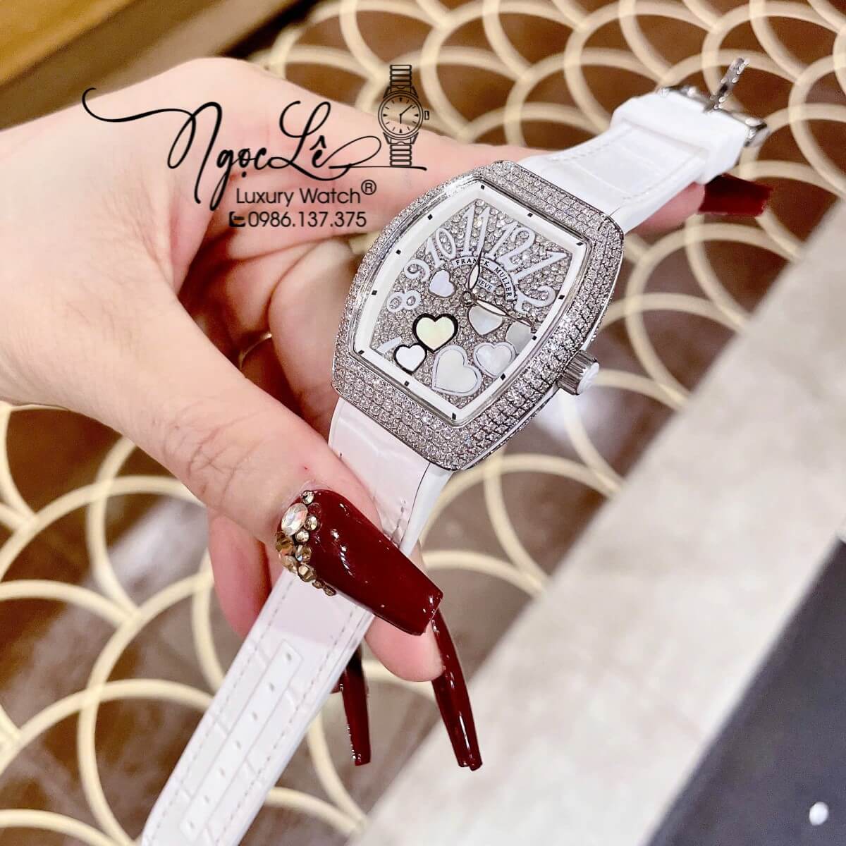 Đồng Hồ Franck Muller Nữ Dây Cao Su Bọc Da Màu Trắng Đính Đá Mix Trái Tim Size 33mm
