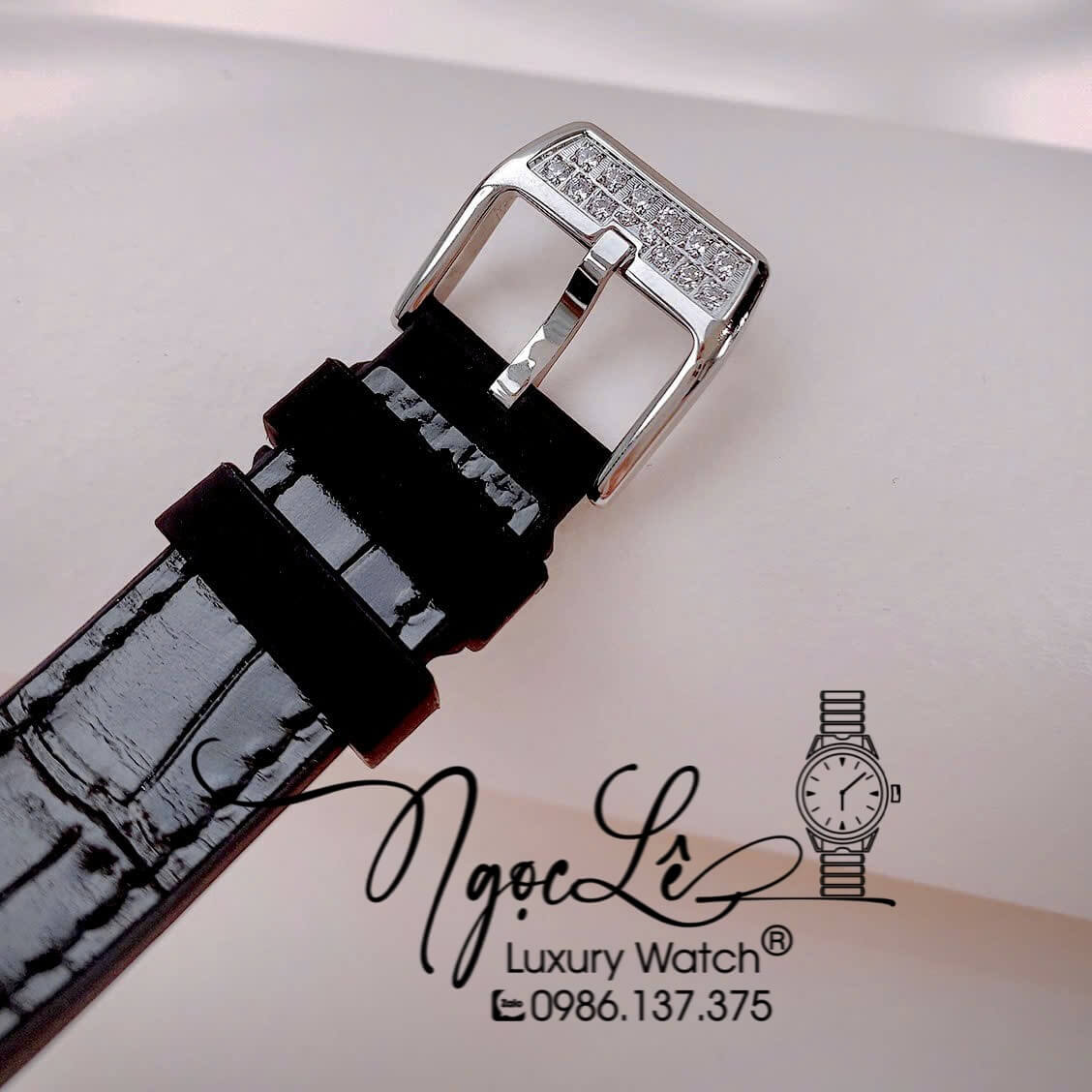 Đồng Hồ Franck Muller V32 Nữ Dây Màu Đen Đính Đá Bạc Size 34mm