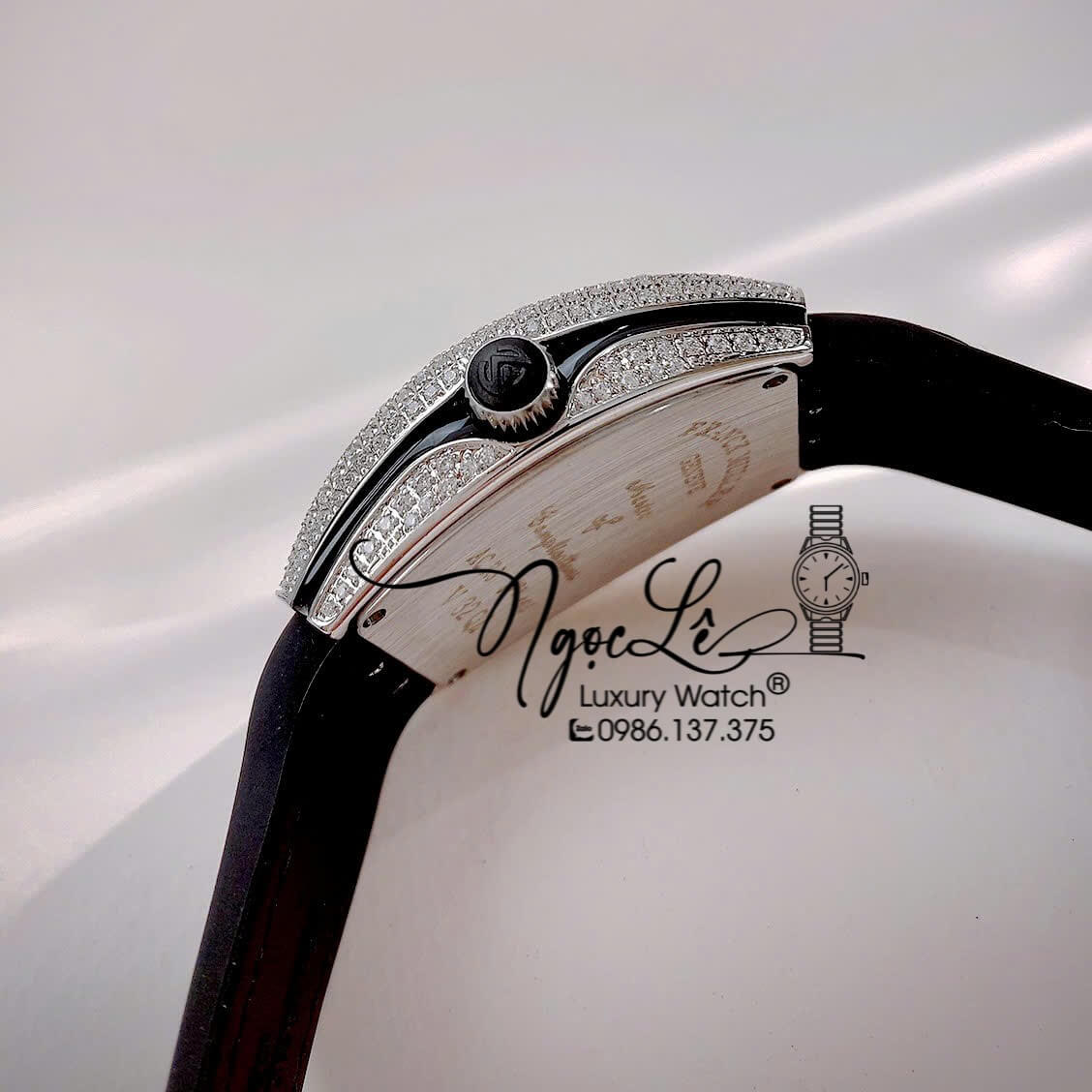 Đồng Hồ Franck Muller V32 Nữ Dây Màu Đen Đính Đá Bạc Size 34mm