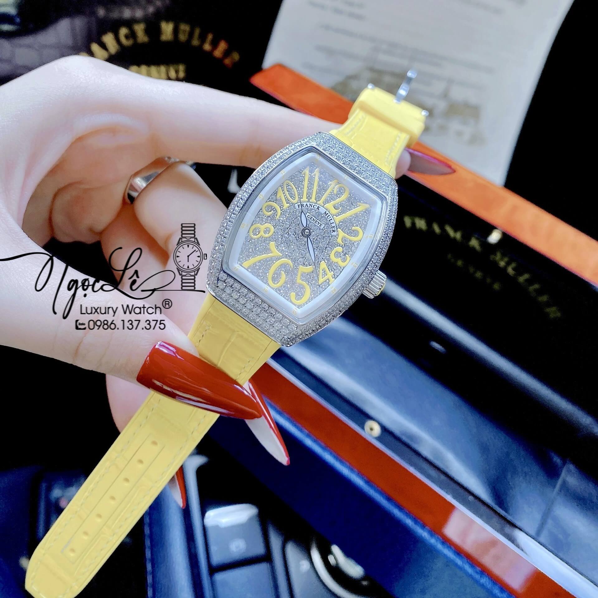 Đồng Hồ Franck Muller V32 Nữ Dây Màu Vàng Pastel Đính Đá Bạc Size 34mm