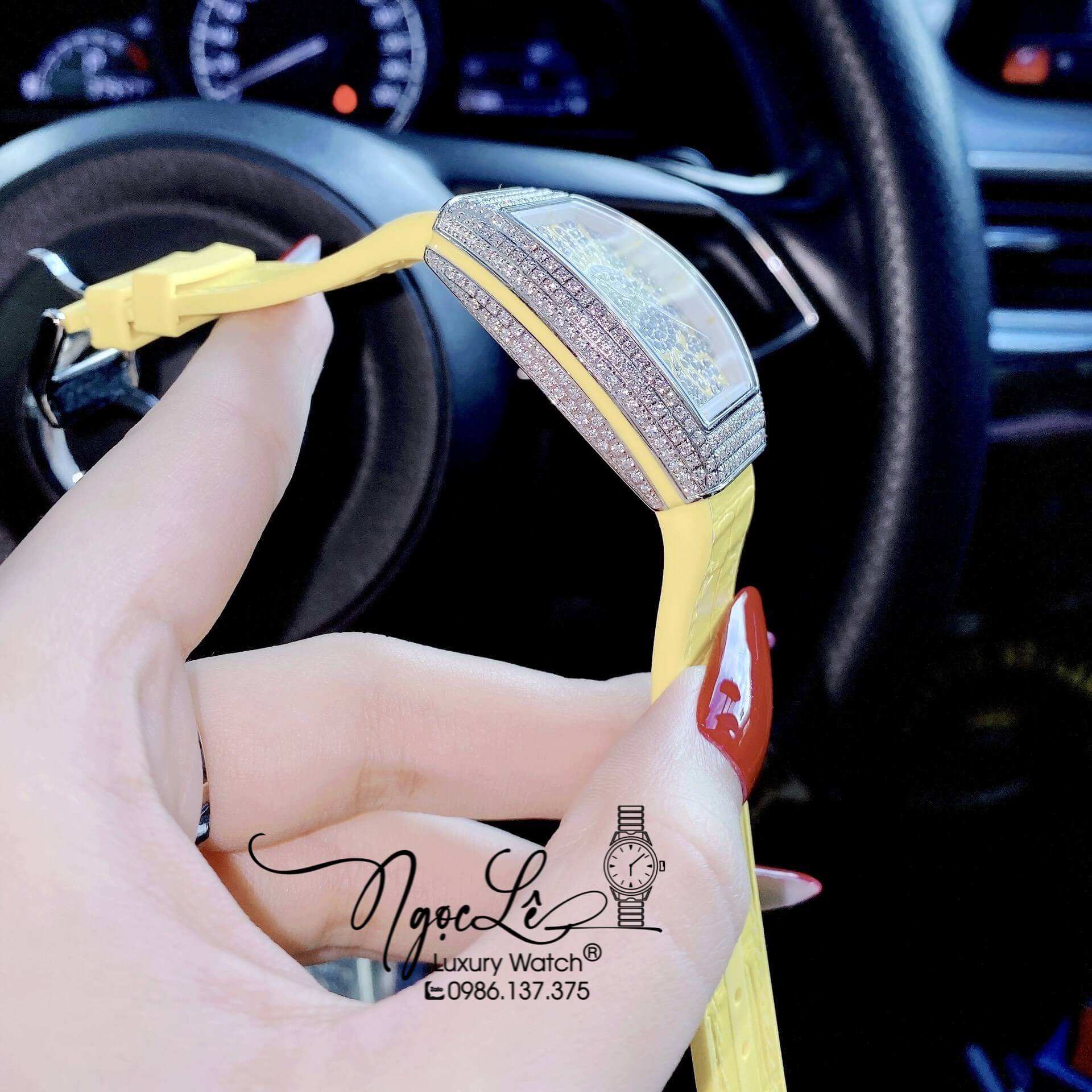 Đồng Hồ Franck Muller V32 Nữ Dây Màu Vàng Pastel Đính Đá Bạc Size 34mm