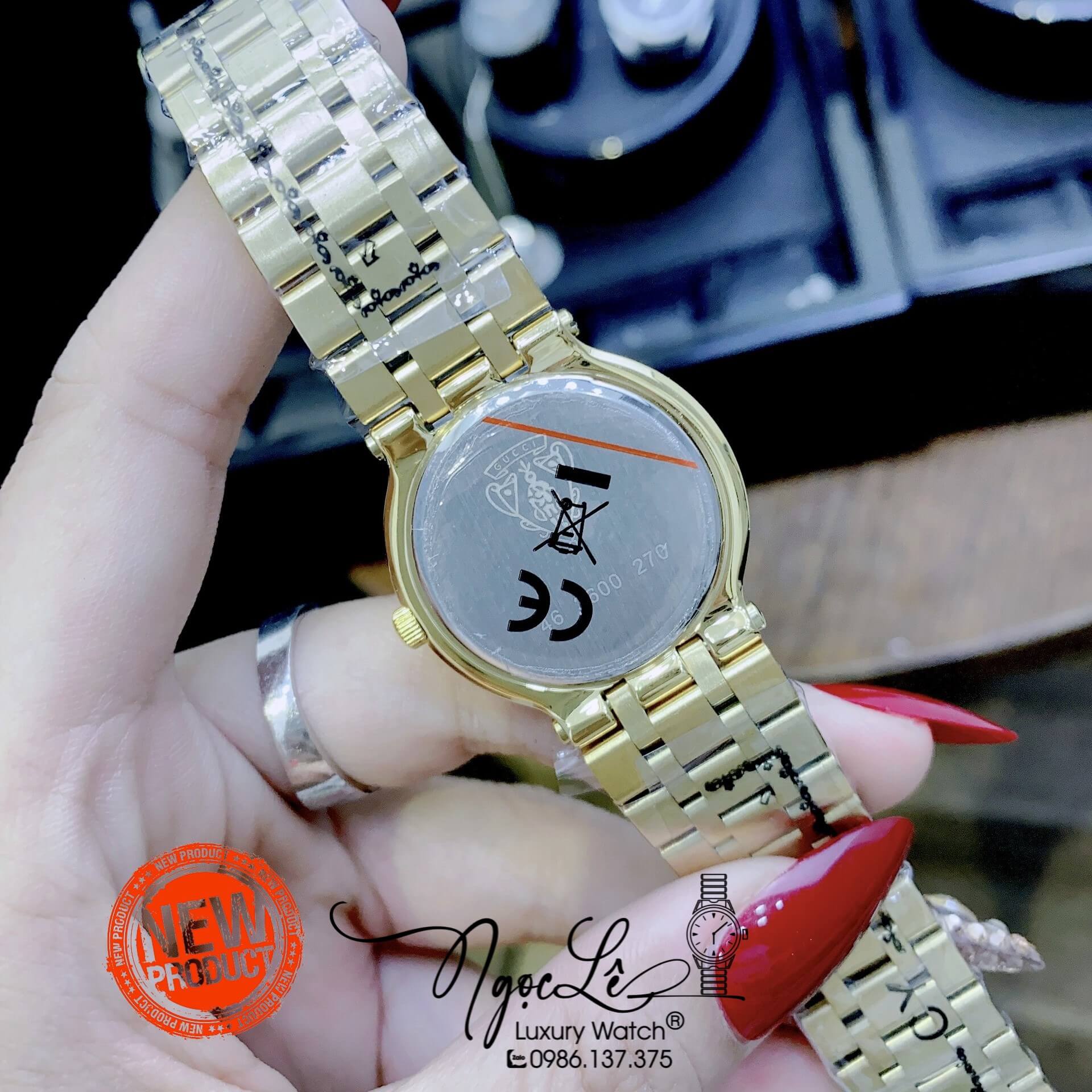 Đồng Hồ Nữ Gucci Vintage Dây Kim Loại Màu Vàng Mặt Đen Size 32mm