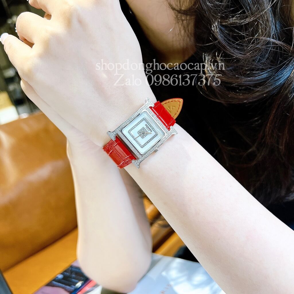 Đồng Hồ Hermes Heure H Siêu Cấp Nữ Dây Da Đỏ 26x26mm