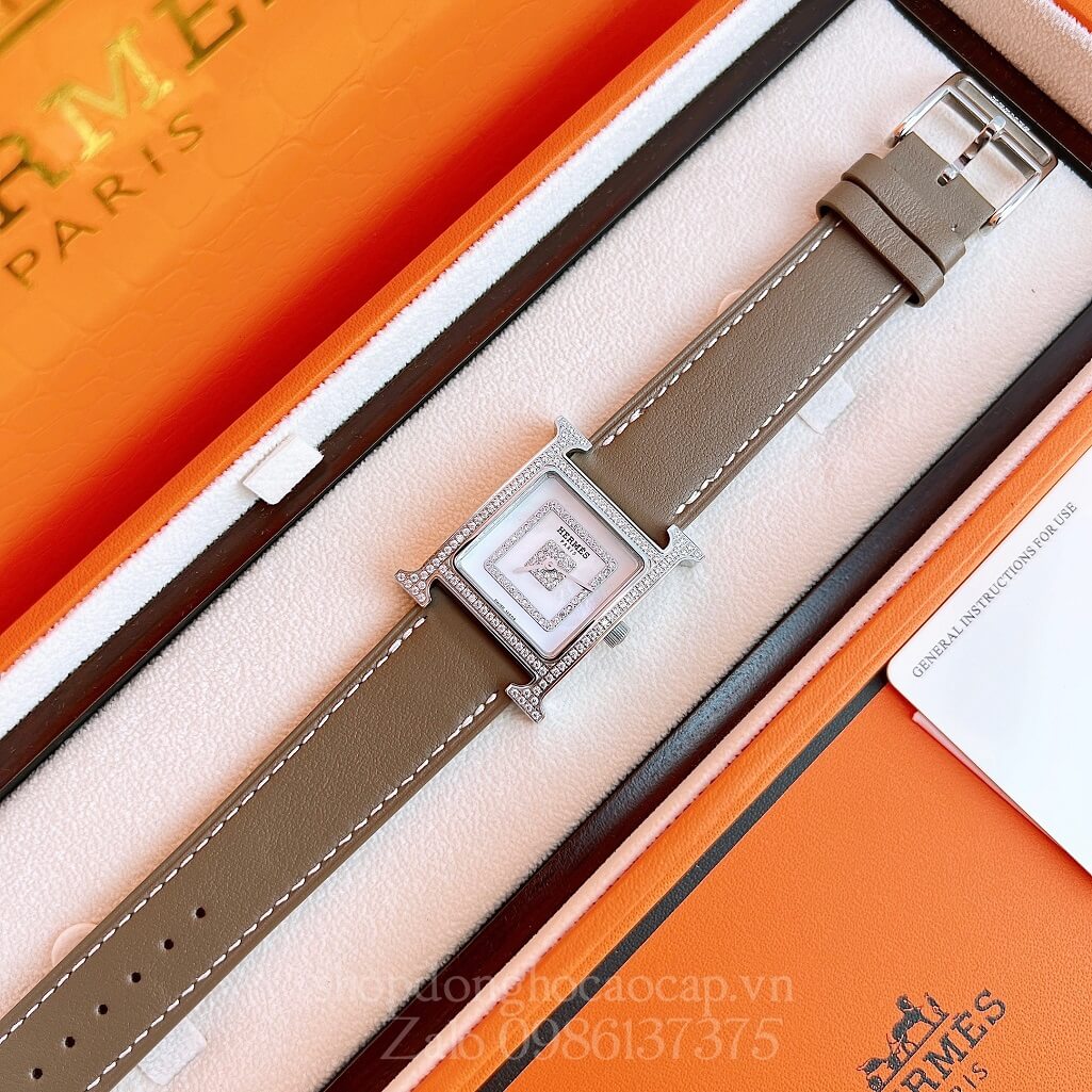 Đồng Hồ Hermes Heure H Siêu Cấp Nữ Dây Da Nâu Nude 26x26mm