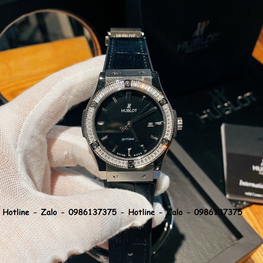 Đồng Hồ Hublot Automatic Nam Silicon Đen Đính Đá Silver 42mm