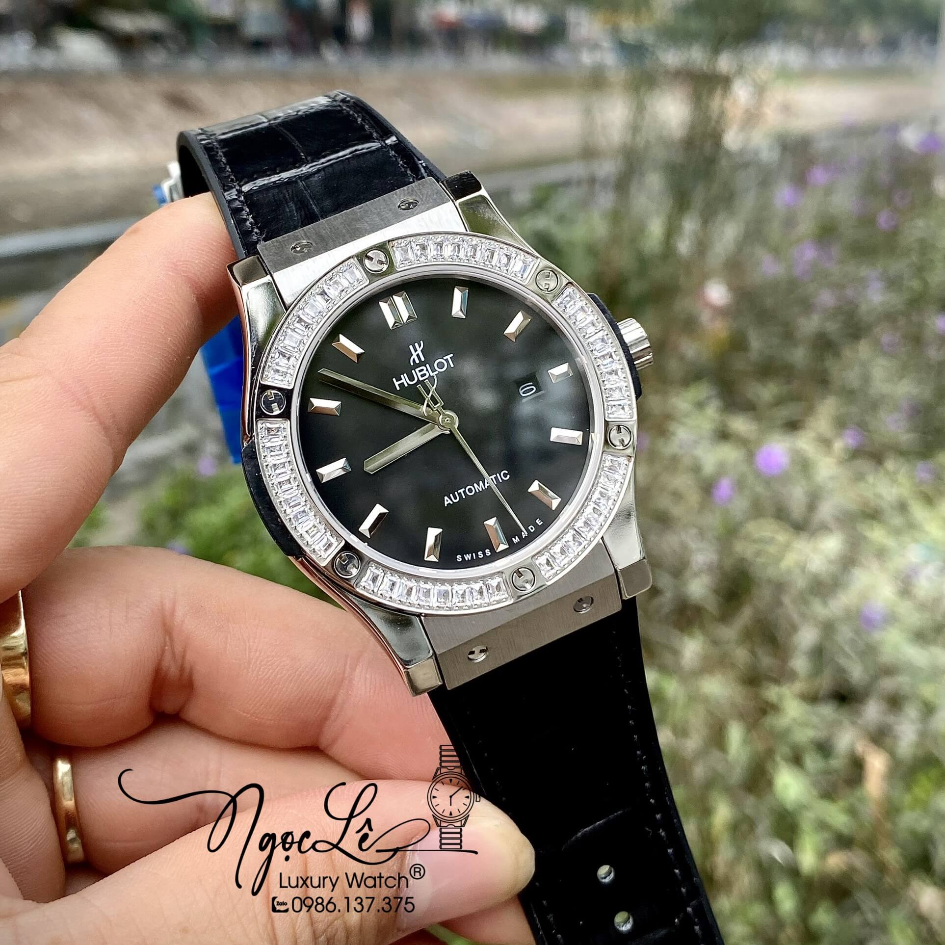 Đồng Hồ Nam Hublot Automatic Dây Da Silicon Màu Đen Đính 1 Niềng Đá 42mm