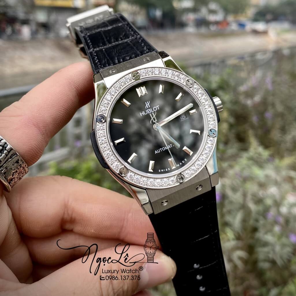 Đồng Hồ Nam Hublot Automatic Dây Da Silicon Màu Đen Đính 1 Niềng Đá 42mm