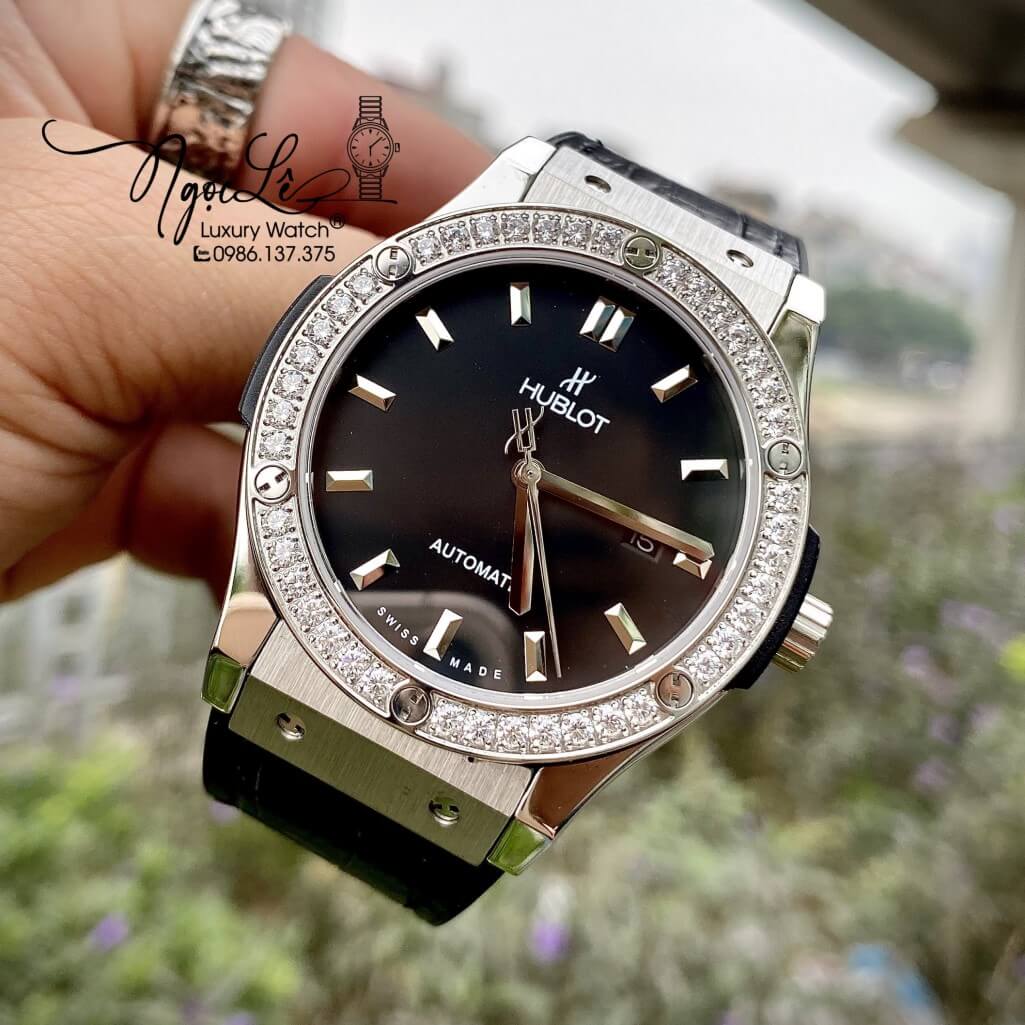 Đồng Hồ Nam Hublot Automatic Dây Da Silicon Màu Đen Đính 1 Niềng Đá 42mm