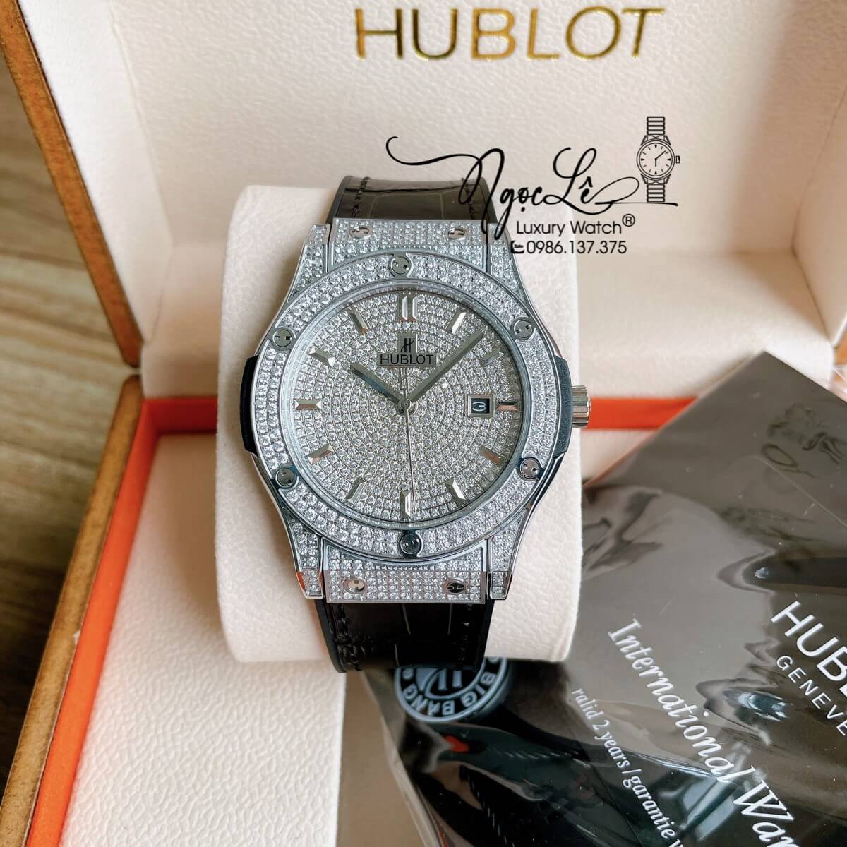 Đồng Hồ Hublot Automatic Nam 42mm Dây Da Silicon Đen Vỏ Bạc Đính Full Đá