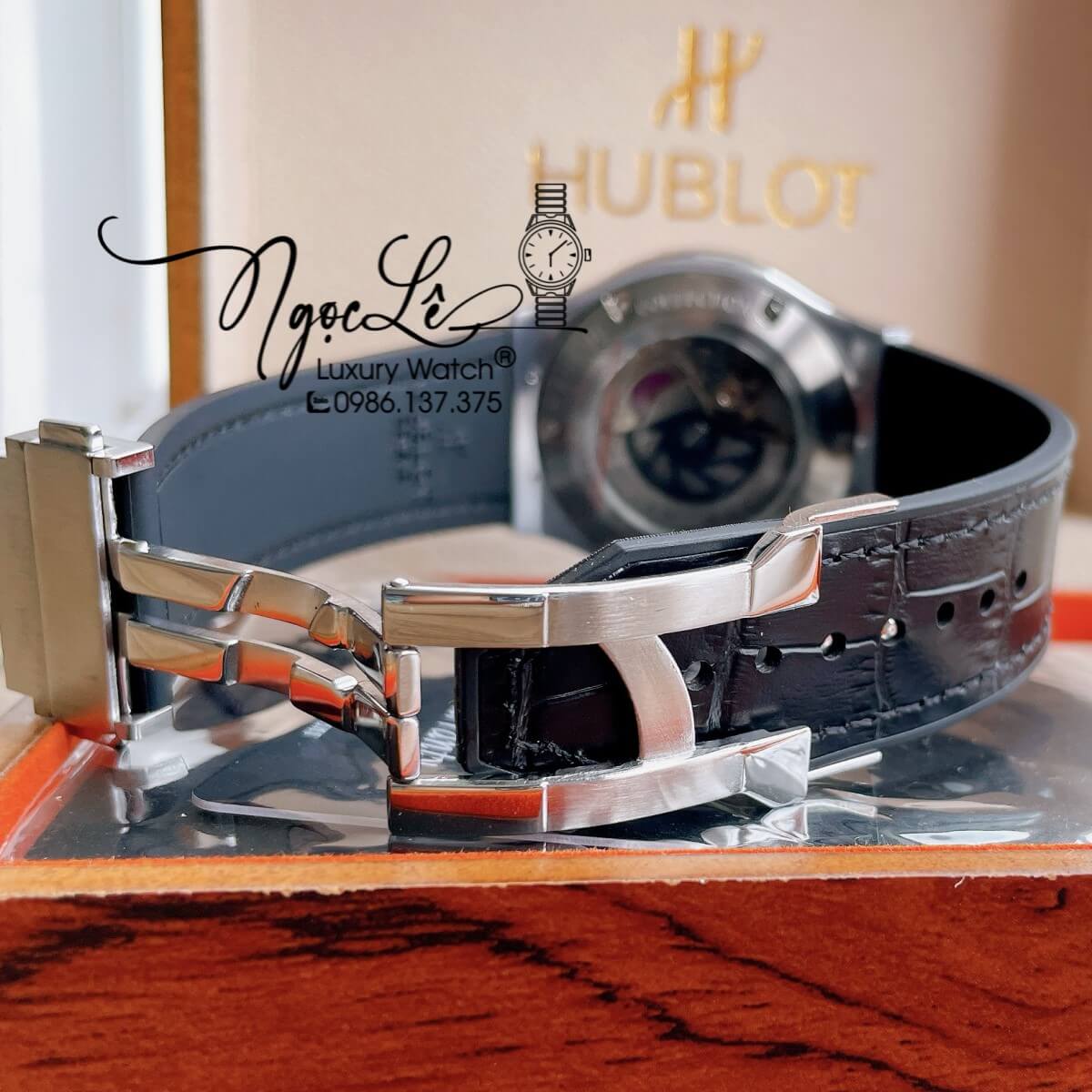 Đồng Hồ Hublot Automatic Nam 42mm Dây Da Silicon Đen Vỏ Bạc Đính Full Đá