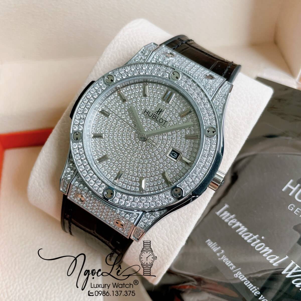 Đồng Hồ Hublot Automatic Nam 42mm Dây Da Silicon Đen Vỏ Bạc Đính Full Đá