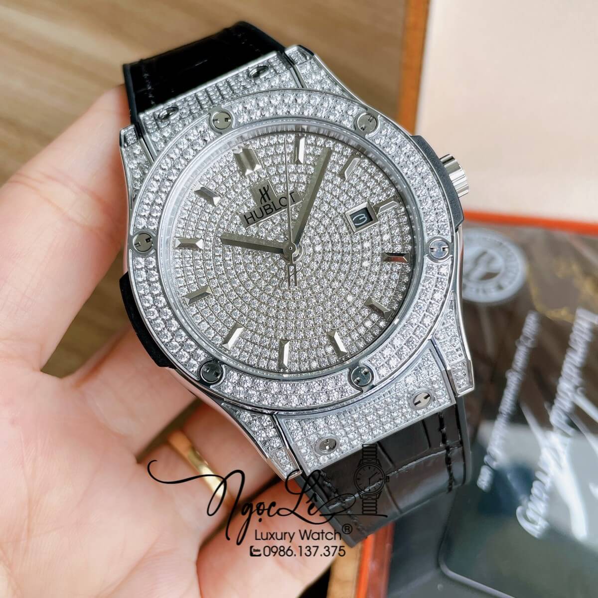 Đồng Hồ Hublot Automatic Nam 42mm Dây Da Silicon Đen Vỏ Bạc Đính Full Đá
