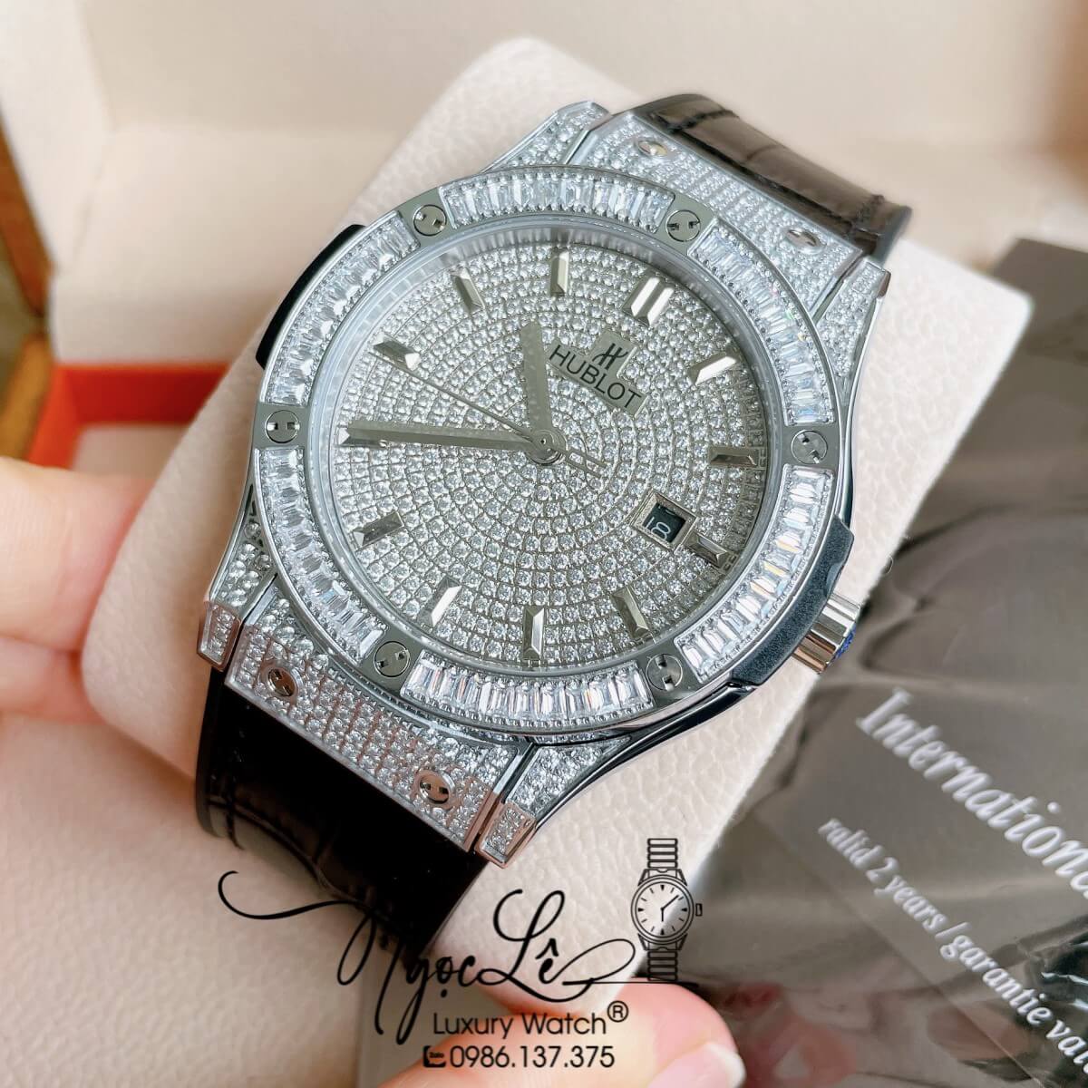 Đồng Hồ Hublot Automatic Nam 42mm Dây Da Silicon Đen Vỏ Bạc Đính Full Đá