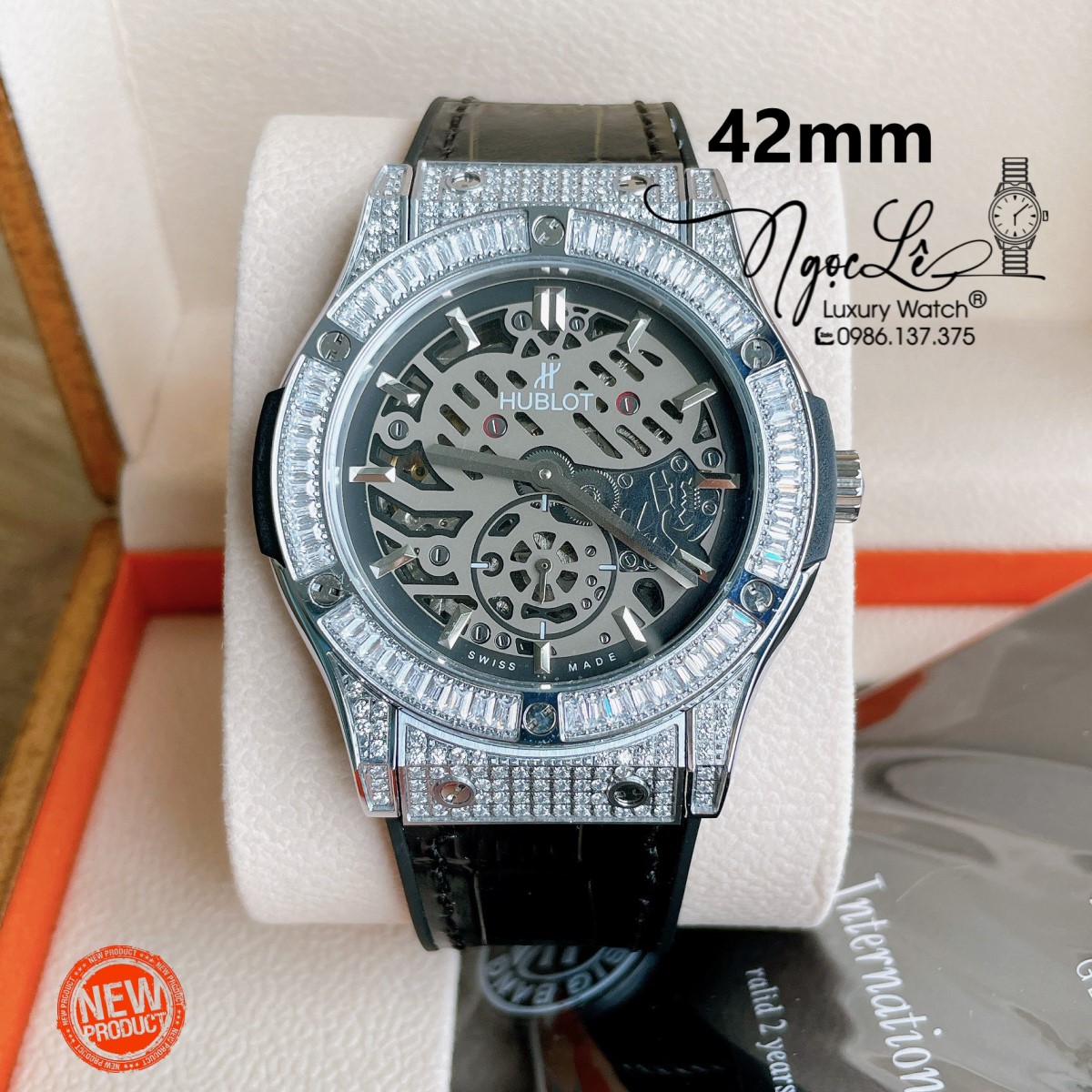 Đồng Hồ Hublot Automatic Nam Lộ Cơ Size 42mm Dây Da Silicon Đen Vỏ Bạc Đính Đá