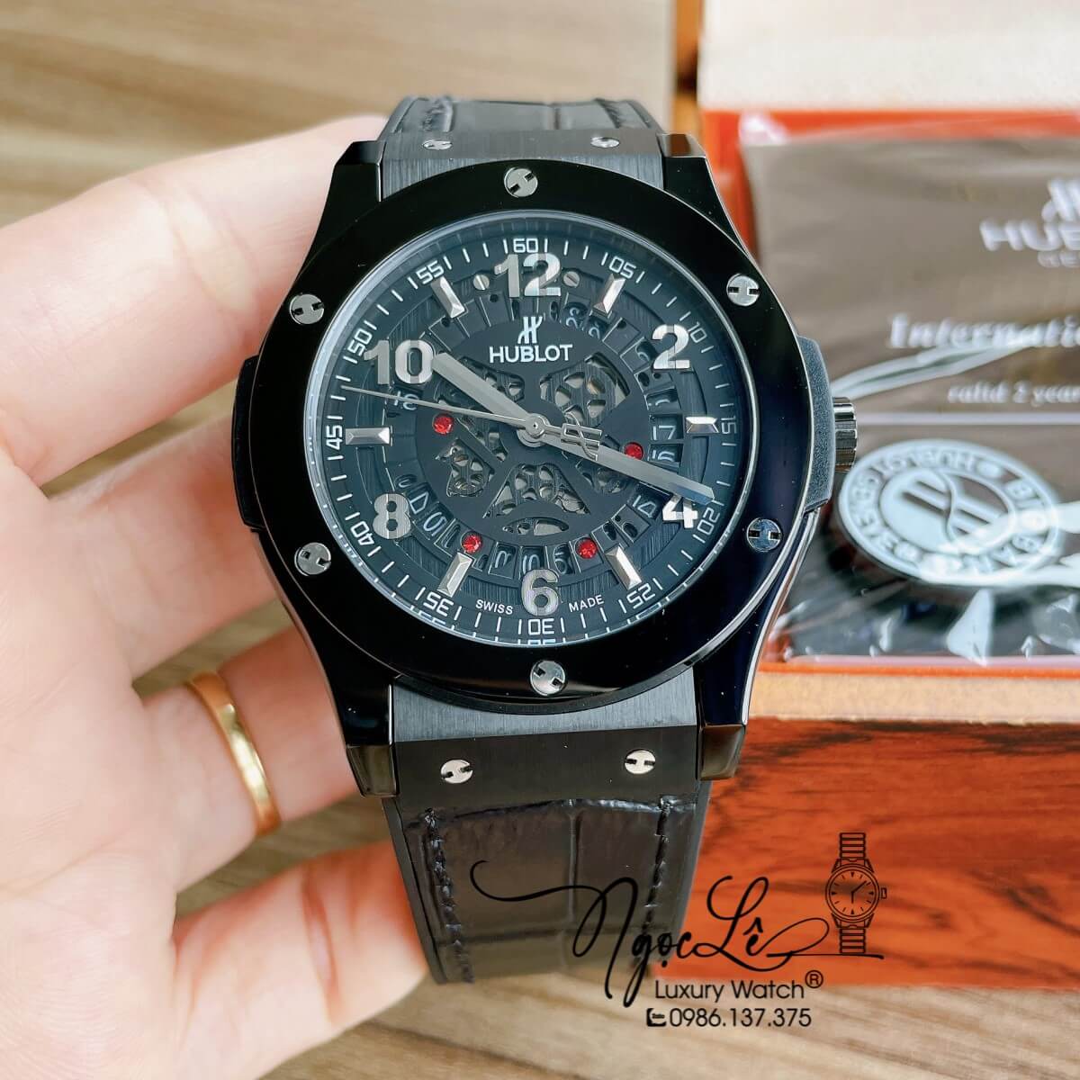 Đồng Hồ Hublot Automatic Nam Lộ Cơ Size 42mm Da Dây Silicon Đen Vỏ Thép Đen