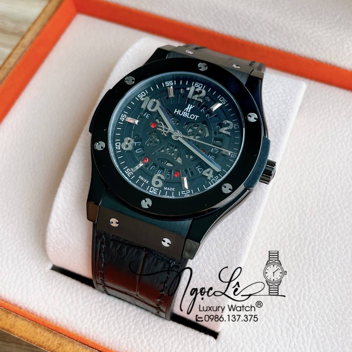 Đồng Hồ Hublot Automatic Nam Lộ Cơ Size 42mm Da Dây Silicon Đen Vỏ Thép Đen
