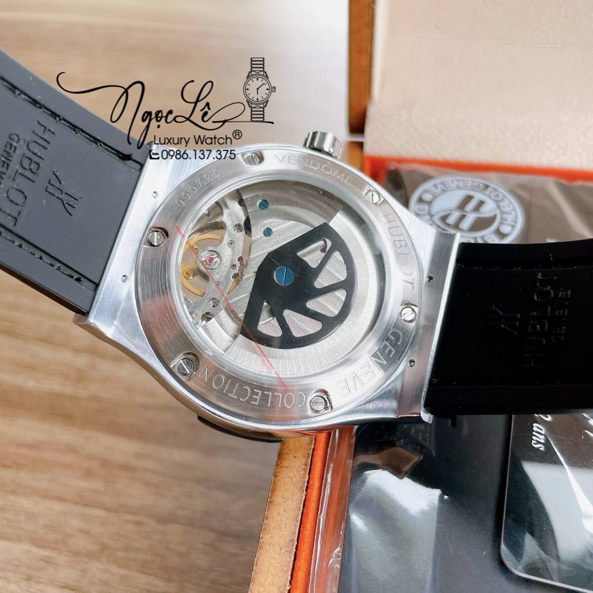 Đồng Hồ Hublot Automatic Nam Lộ Cơ Size 42mm Dây Da Silicon Đen Vỏ Bạc Đính Đá
