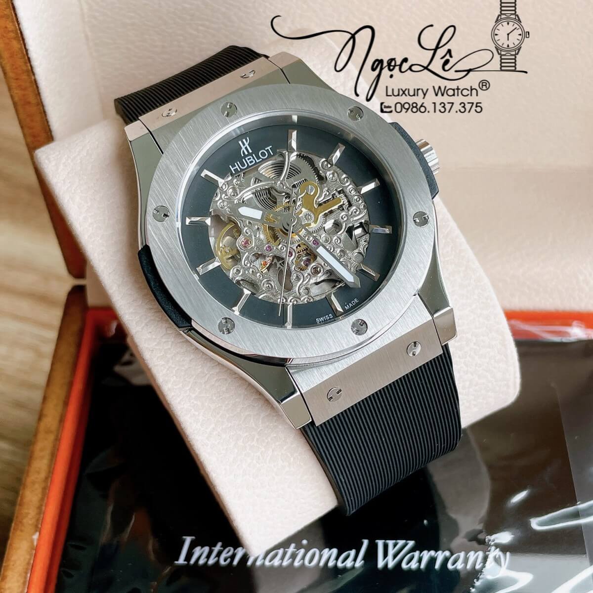 Đồng Hồ Hublot Automatic Nam Lộ Cơ Size 42mm Dây Silicon Đen Vỏ Bạc