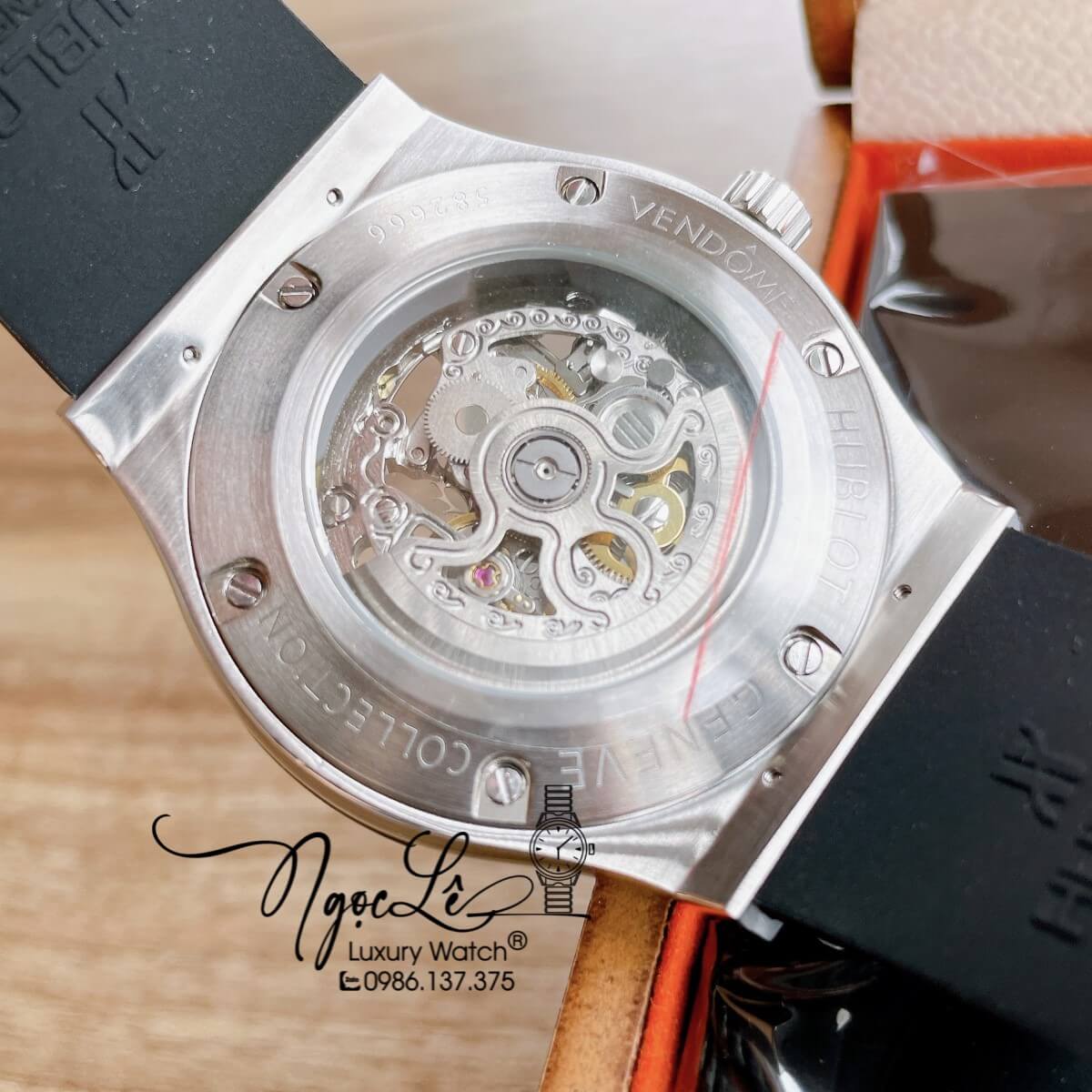 Đồng Hồ Hublot Automatic Nam Lộ Cơ Size 42mm Dây Silicon Đen Vỏ Bạc