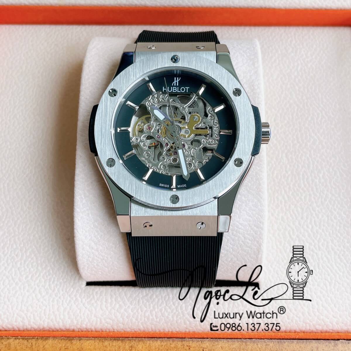 Đồng Hồ Hublot Automatic Nam Lộ Cơ Size 42mm Dây Silicon Đen Vỏ Bạc