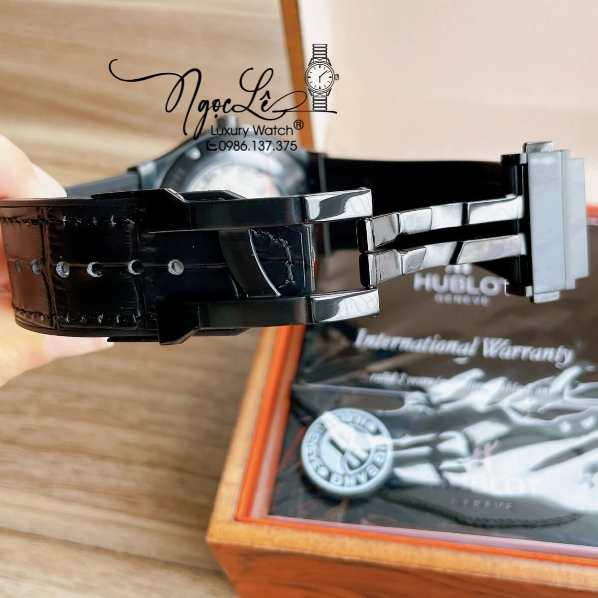 Đồng Hồ Hublot Automatic Nam Lộ Cơ Size 42mm Da Dây Silicon Đen Vỏ Thép Đen