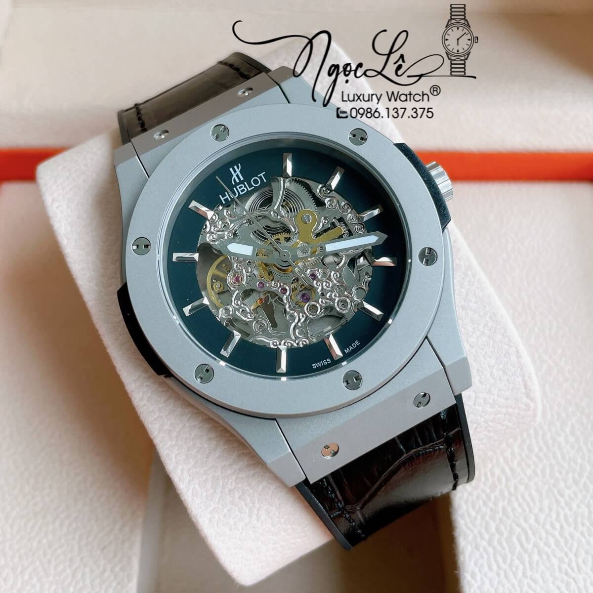Đồng Hồ Hublot Automatic Nam Lộ Cơ Size 42mm Dây Silicon Đen Vỏ Thép Mờ