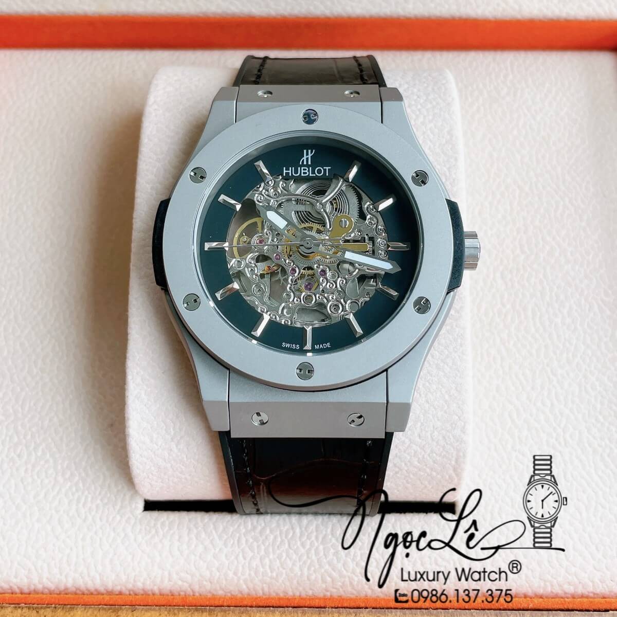 Đồng Hồ Hublot Automatic Nam Lộ Cơ Size 42mm Dây Silicon Đen Vỏ Thép Mờ