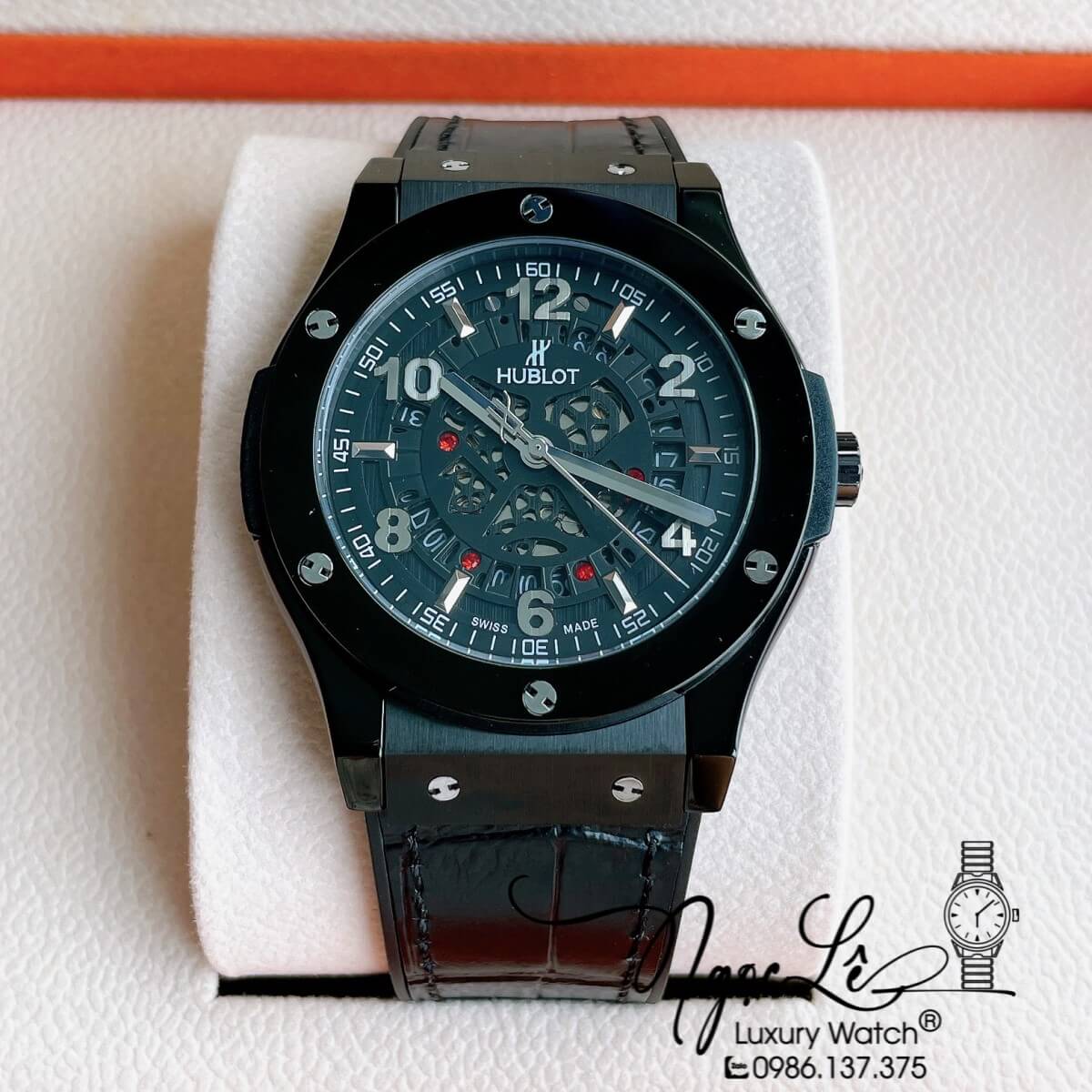 Đồng Hồ Hublot Automatic Nam Lộ Cơ Size 42mm Da Dây Silicon Đen Vỏ Thép Đen