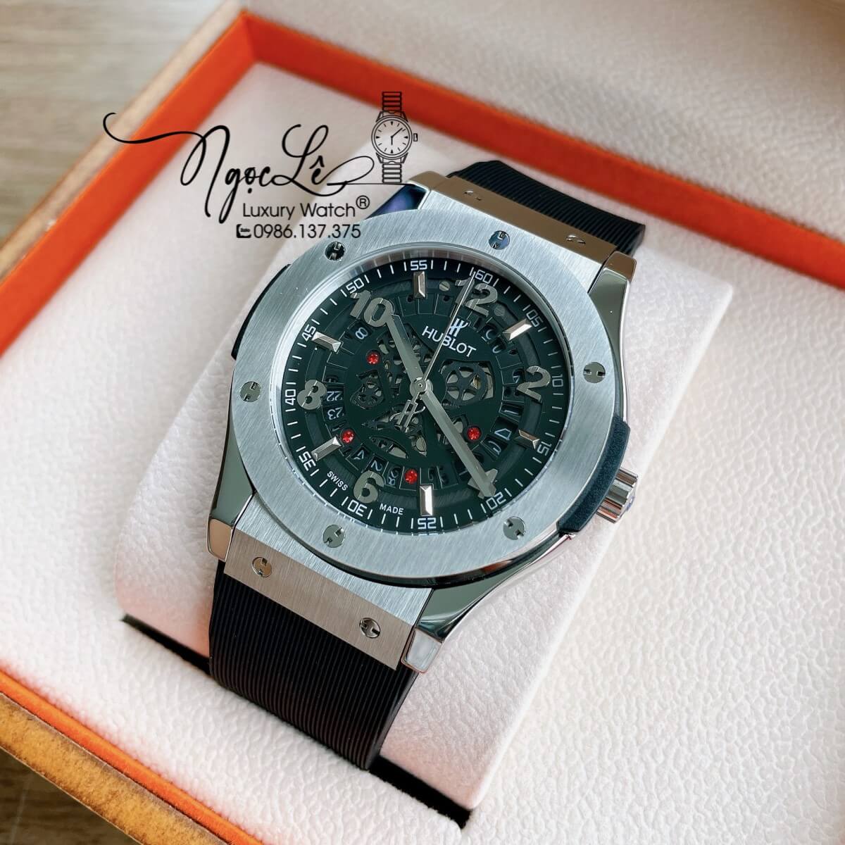 Đồng Hồ Hublot Automatic Nam Lộ Cơ Size 42mm Dây Silicon Đen Vỏ Thép Bạc